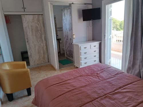 Double or Twin Room with Side Sea View photo 1