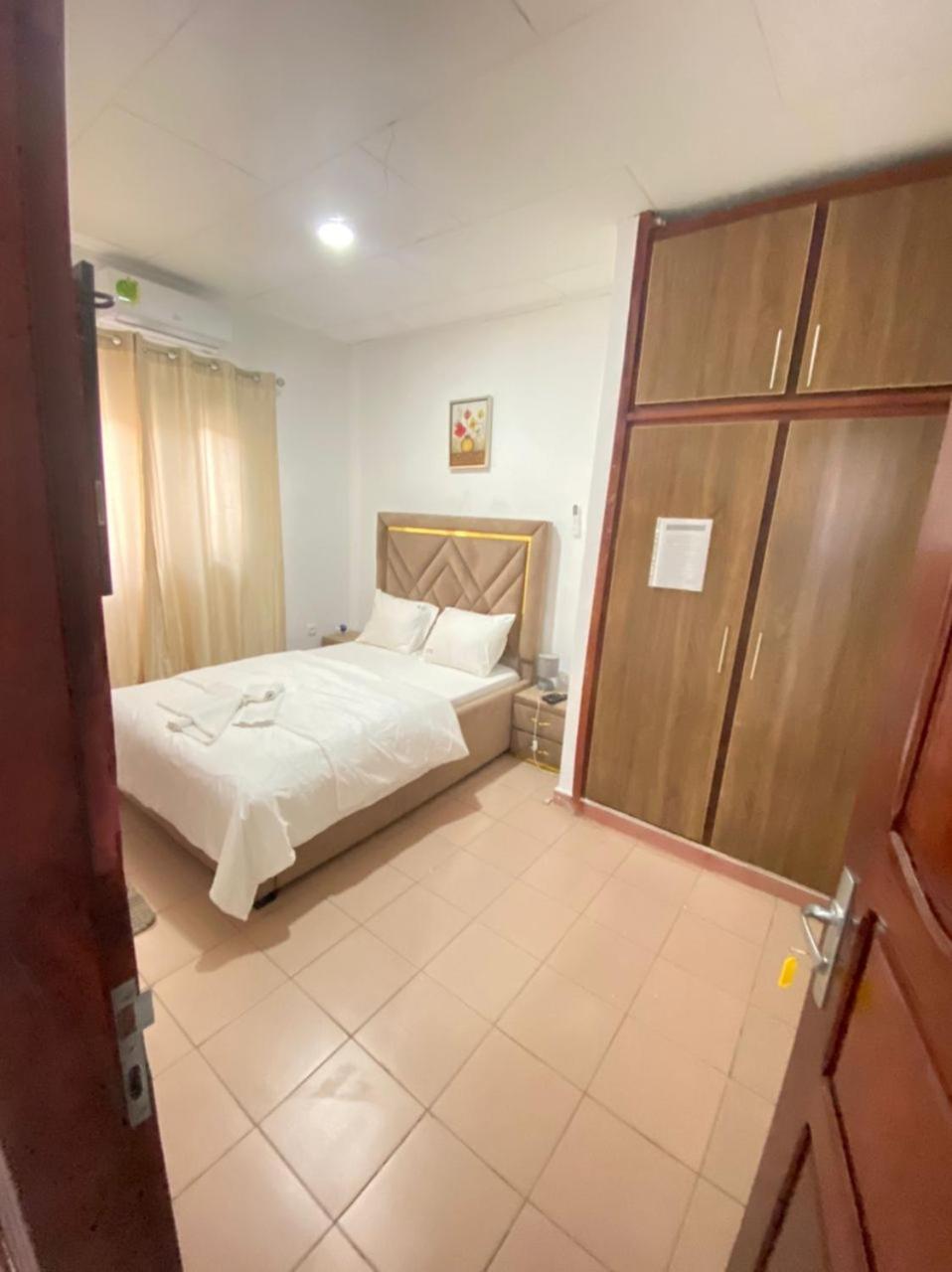 Villa photo 1