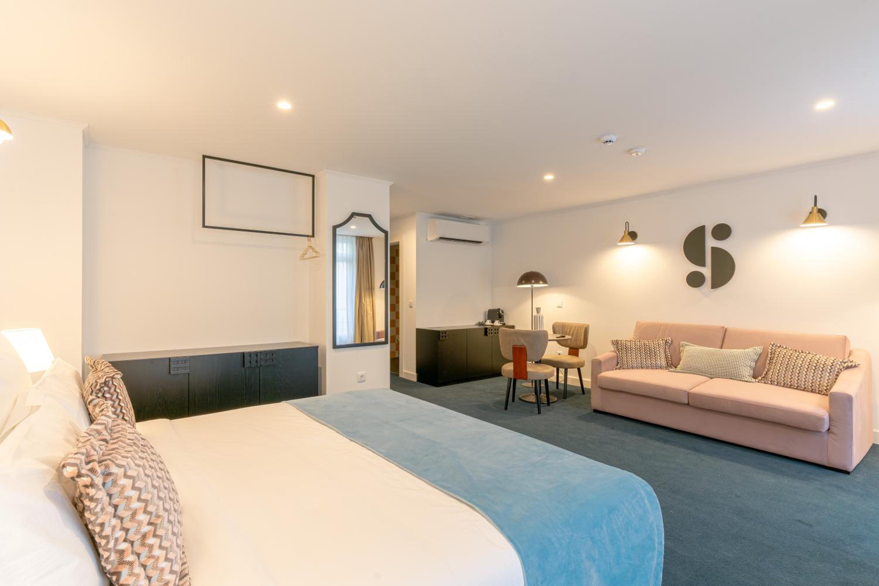 Junior Suite thumbnail 6