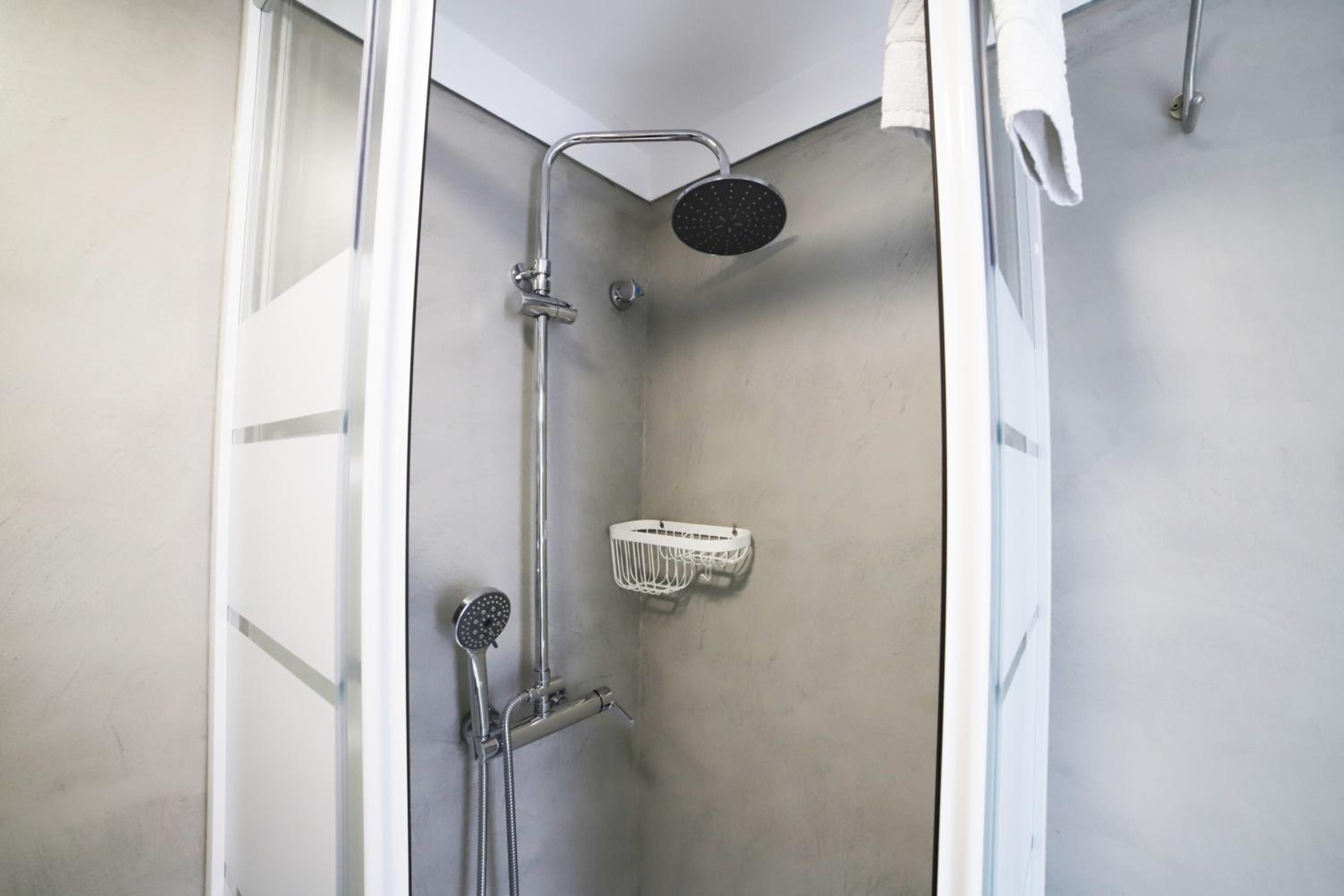 Twin Room - Photo 48