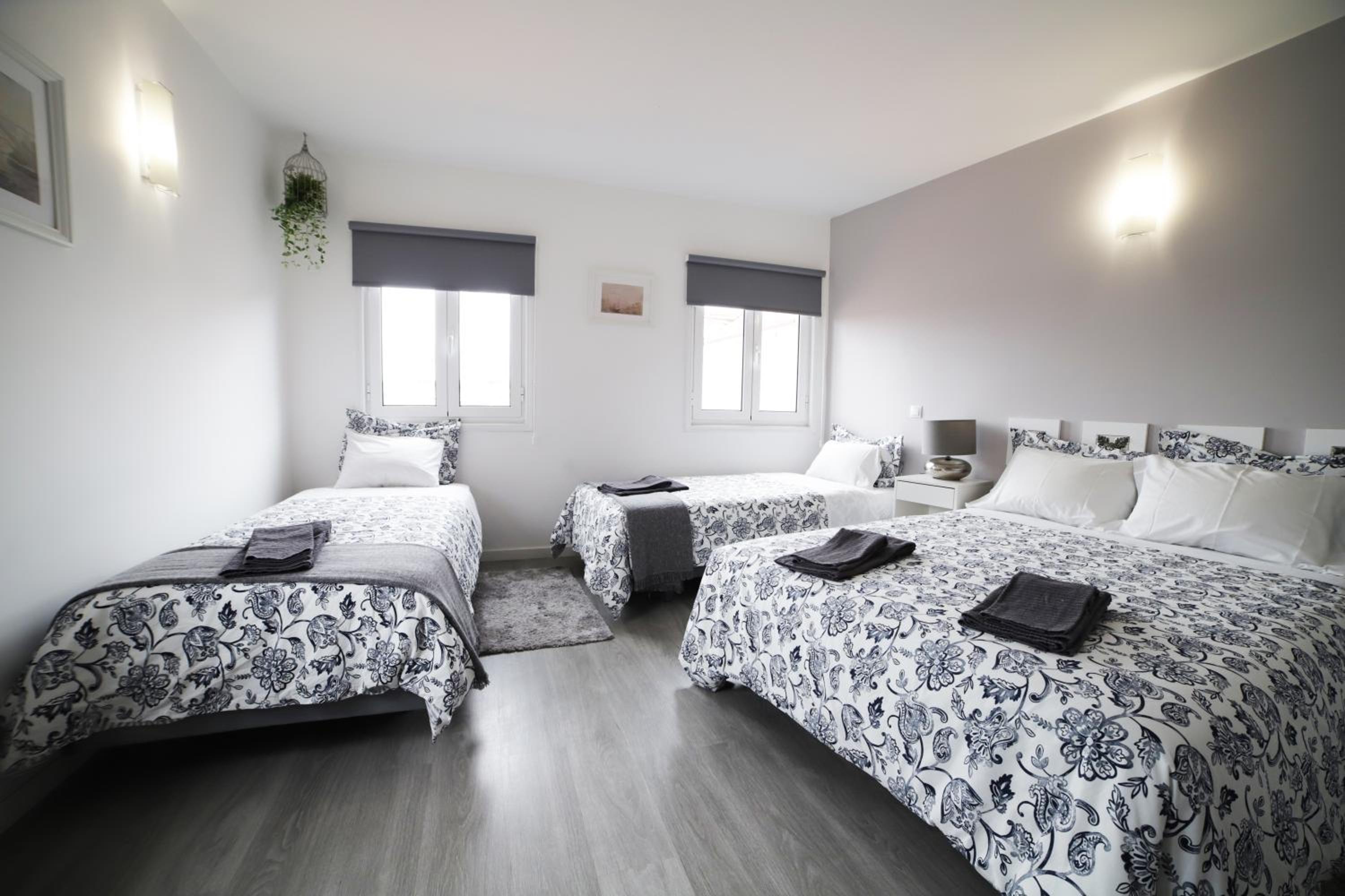 Classic Quadruple Room - Photo 10