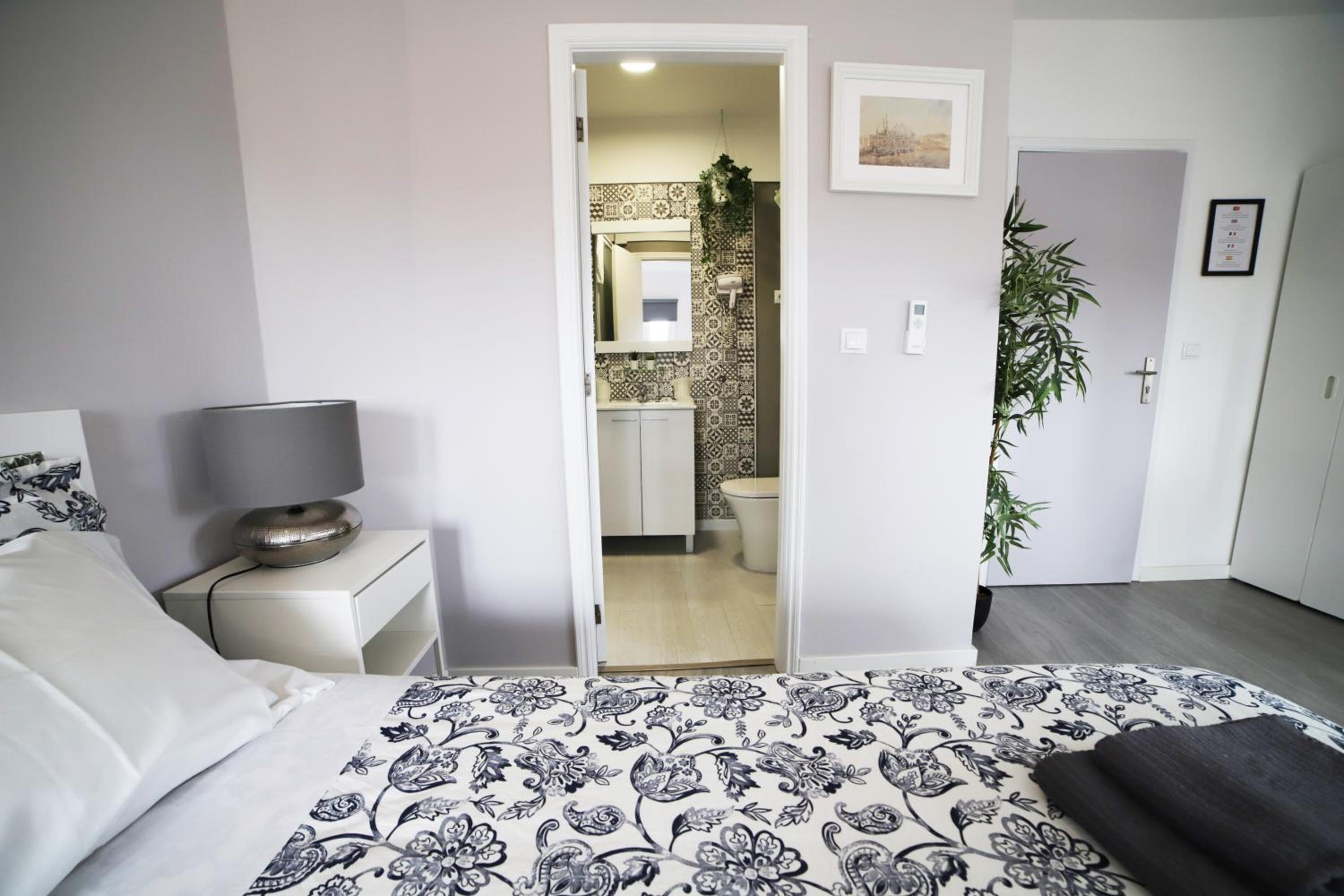 Classic Quadruple Room - Photo 4