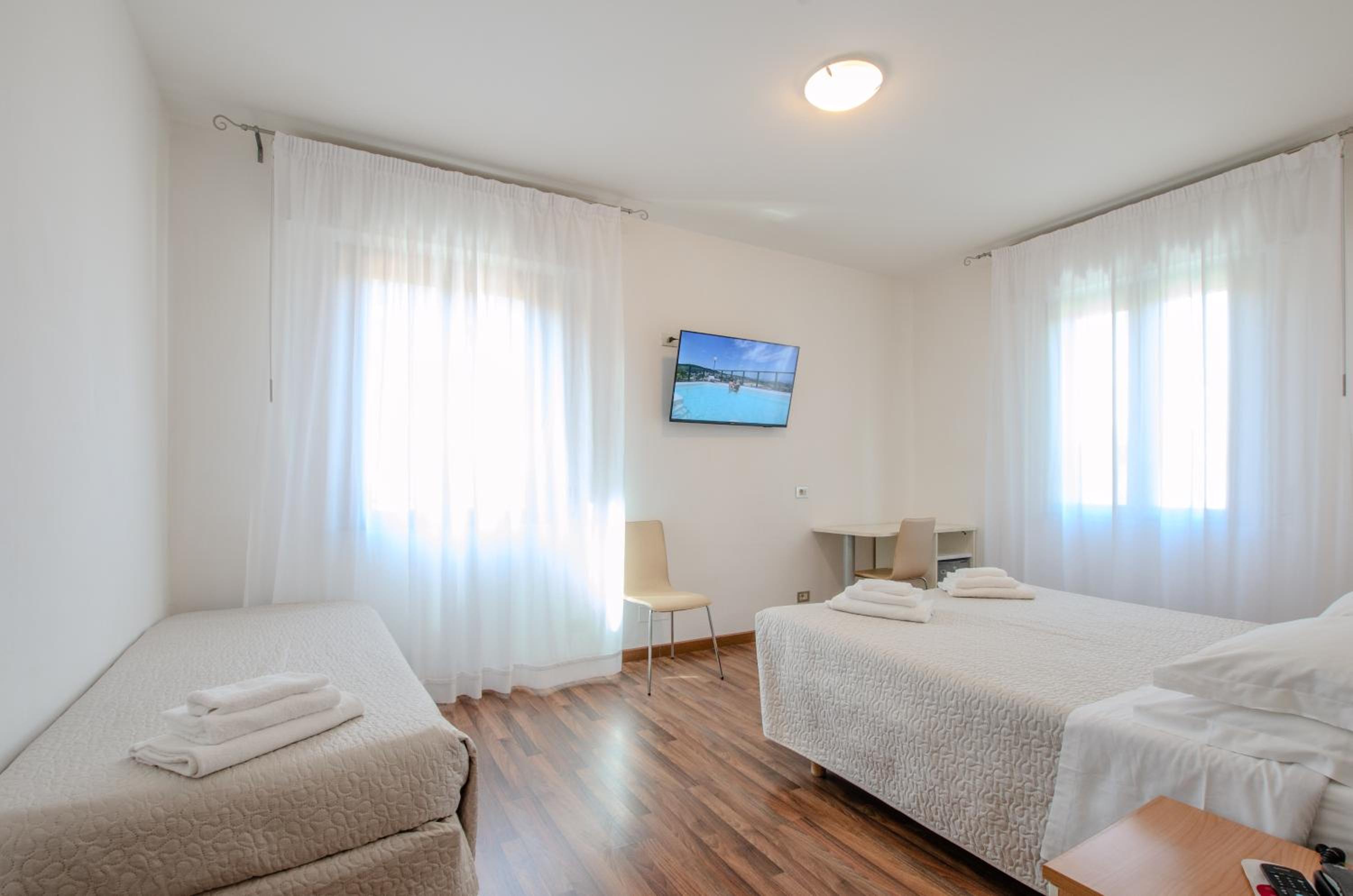 Large Double Room