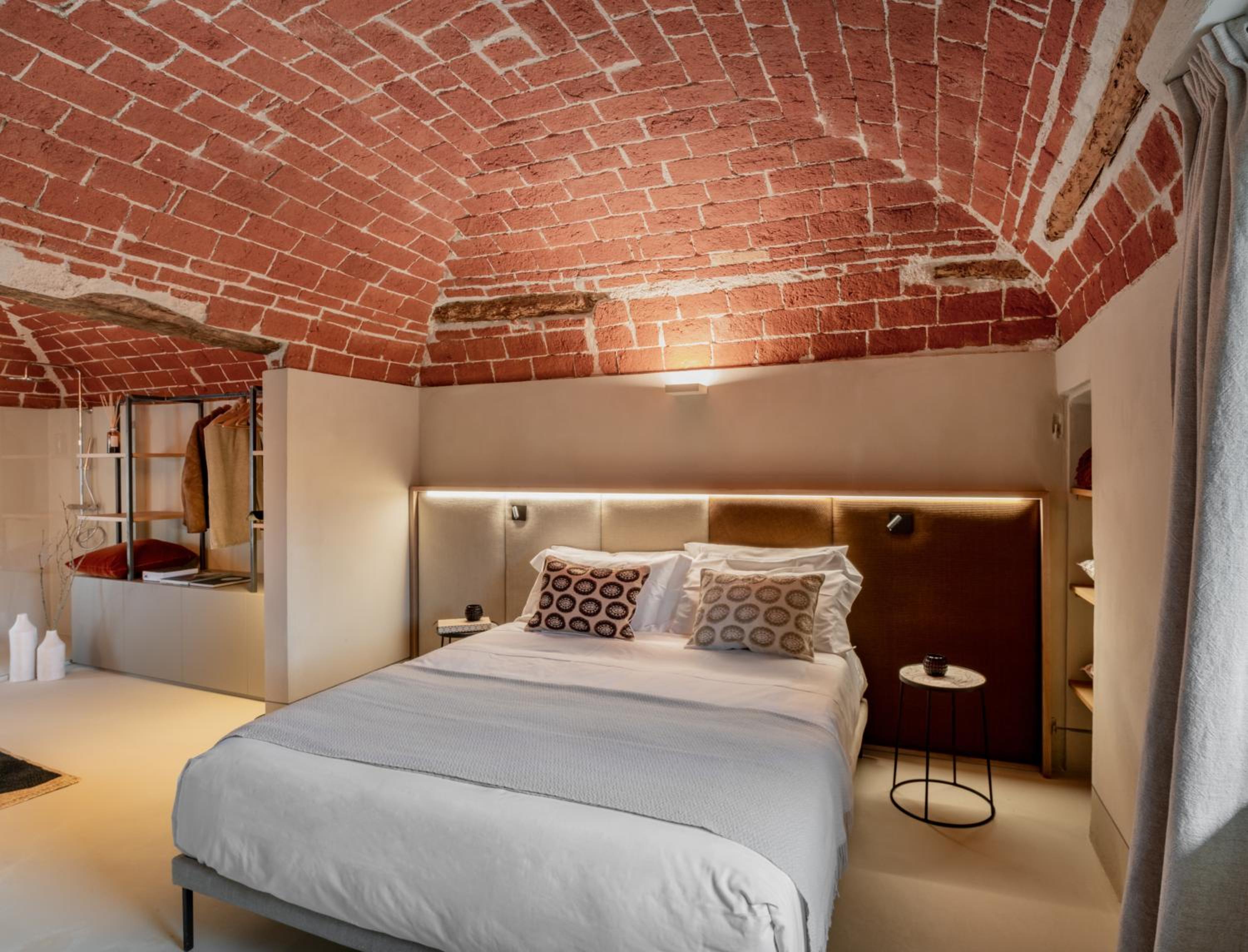 Junior Suite with Pool View photo 3
