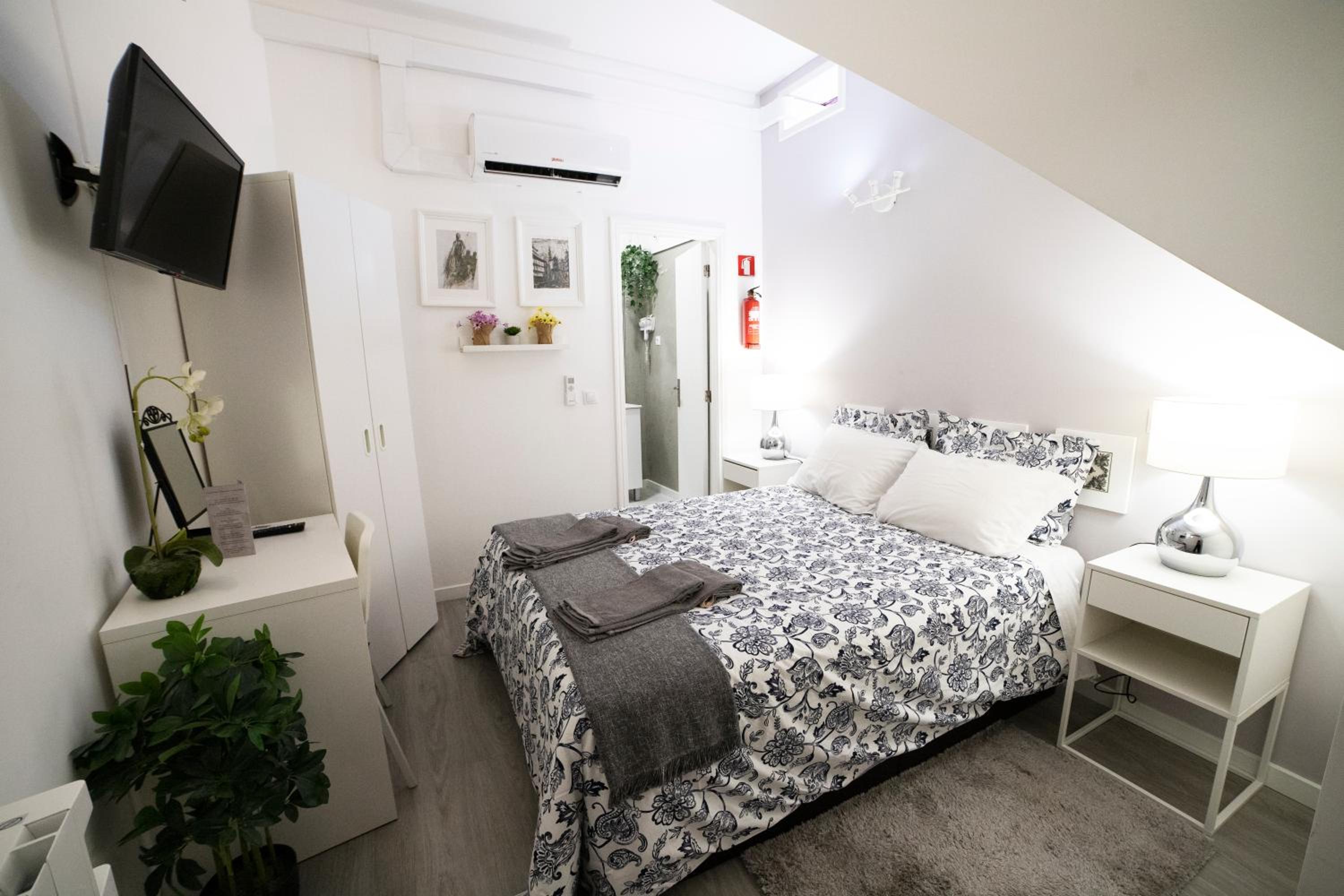 Inside Doube Room  - Photo 6