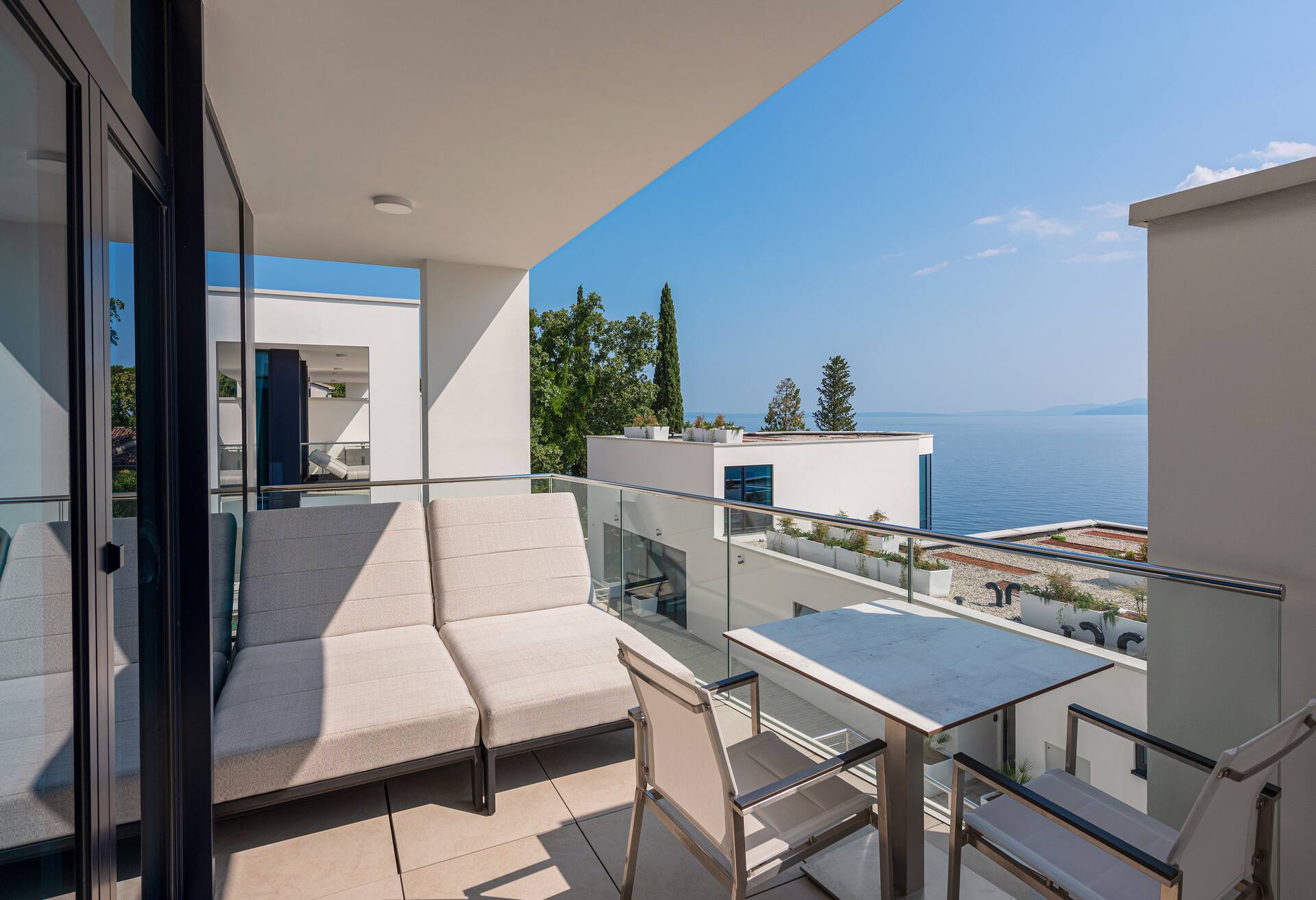 Beach Front Deluxe One Bedroom Villa