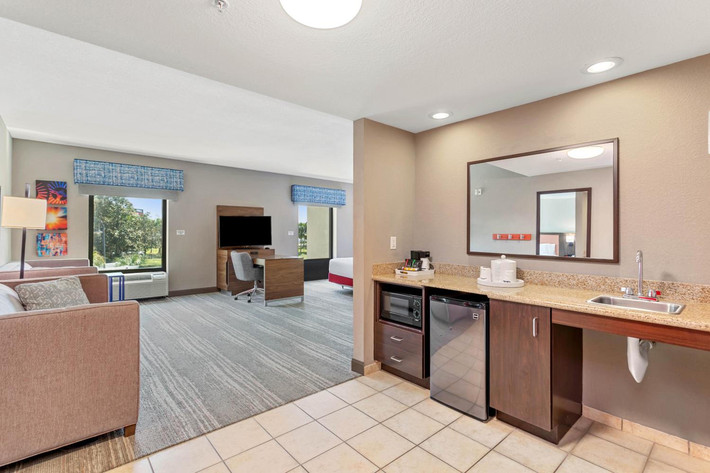 King Room with Roll-In Shower - Disability Access