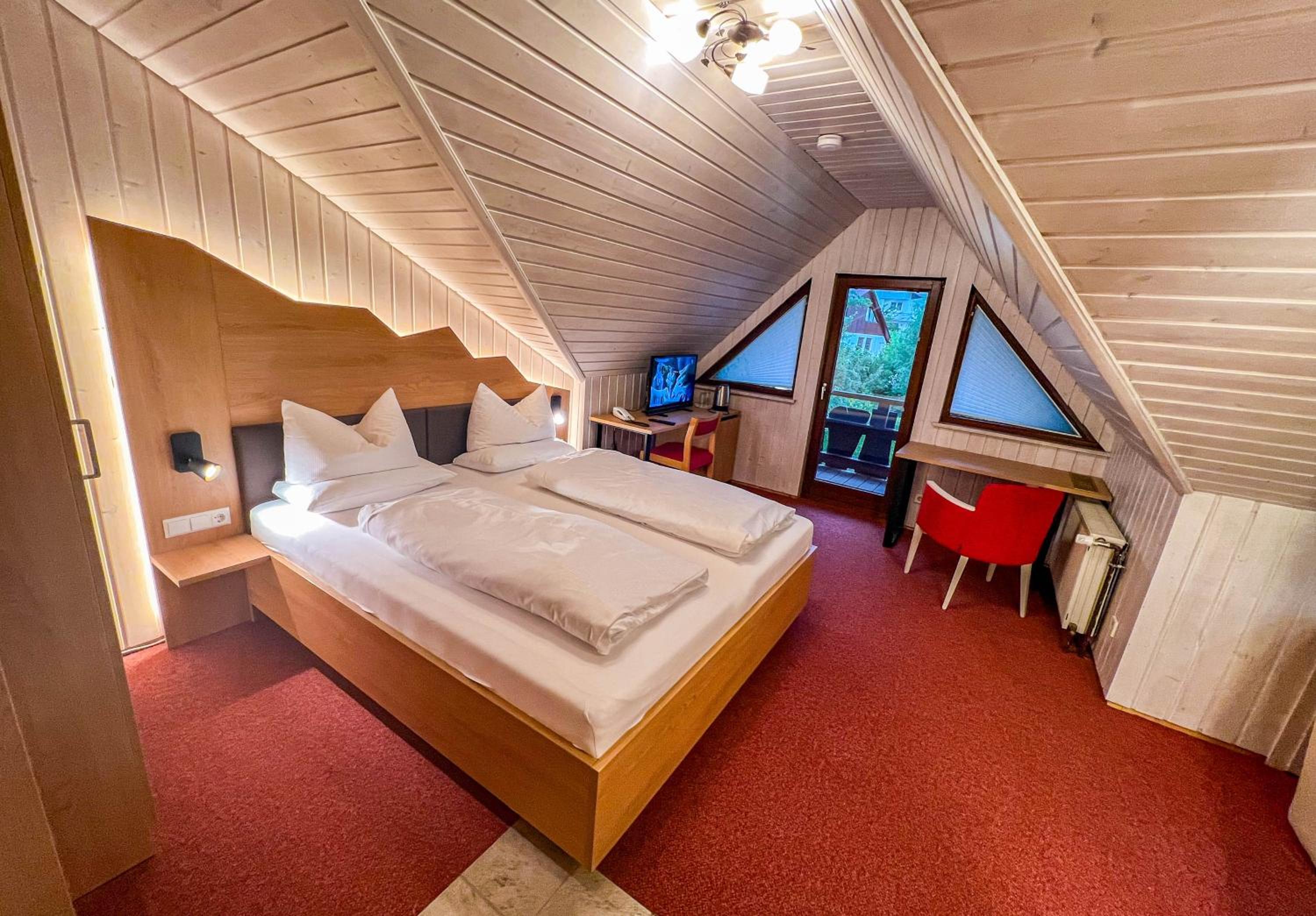 King Room with Balcony photo 3