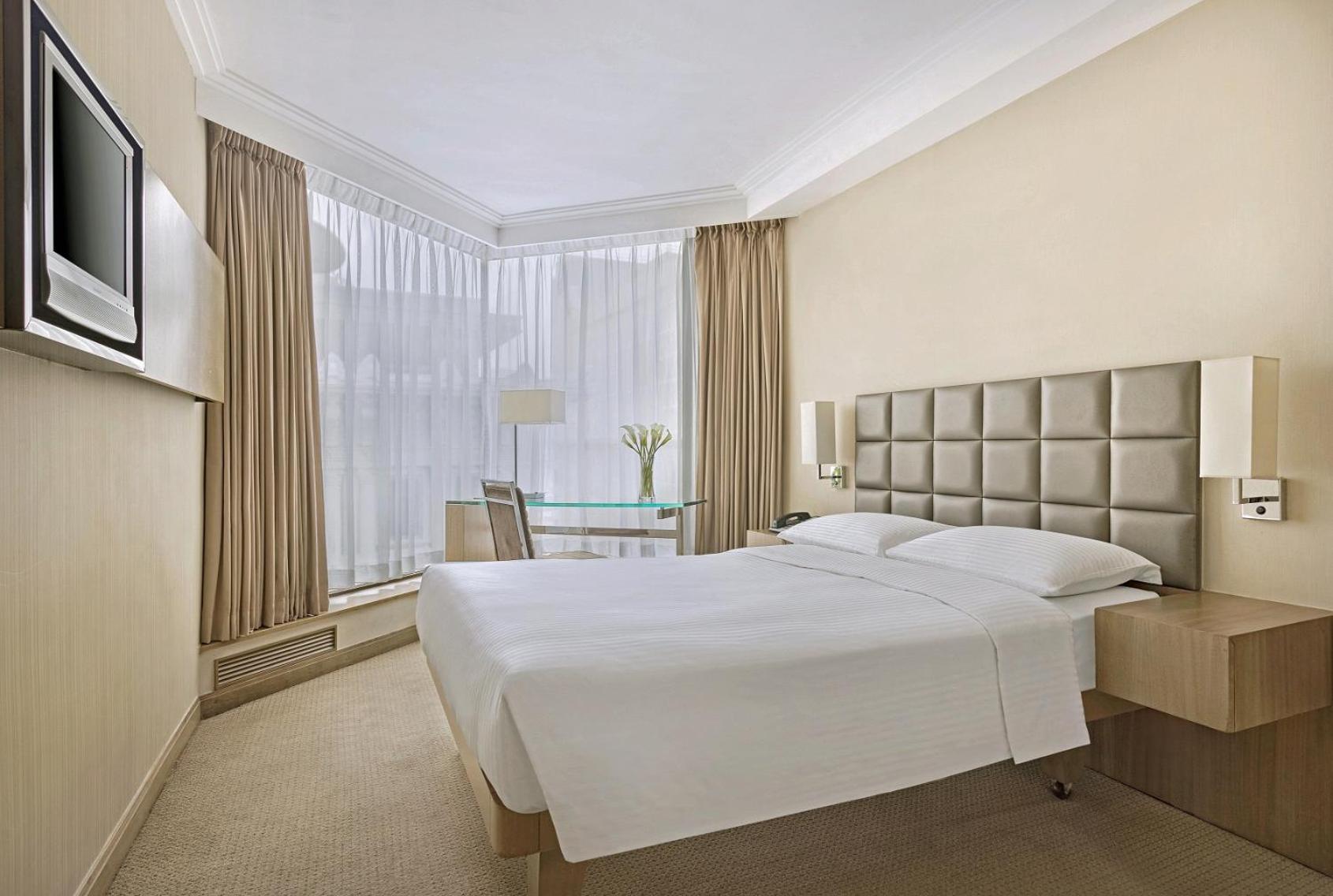 7 Nights Stay - Superior Room