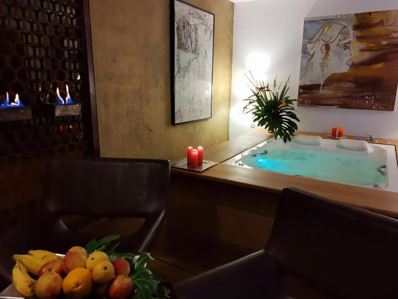 Suite with Mountain View photo 3