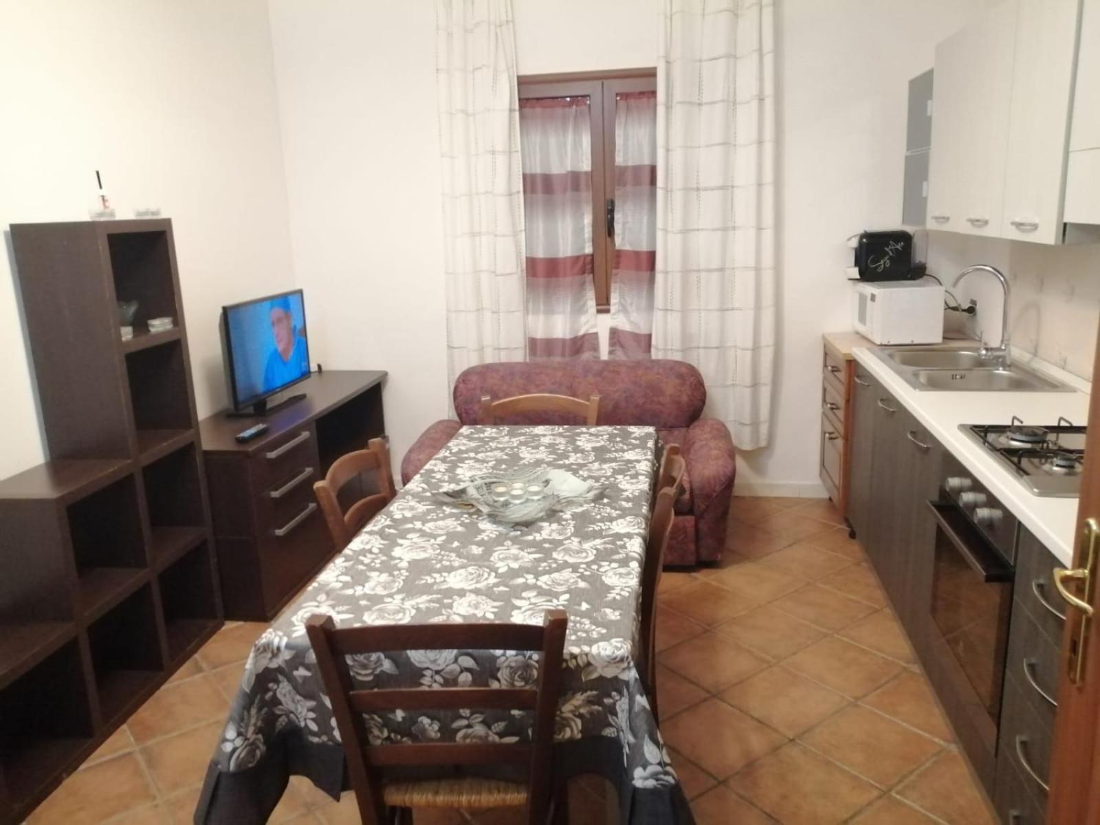 One-Bedroom House photo 2