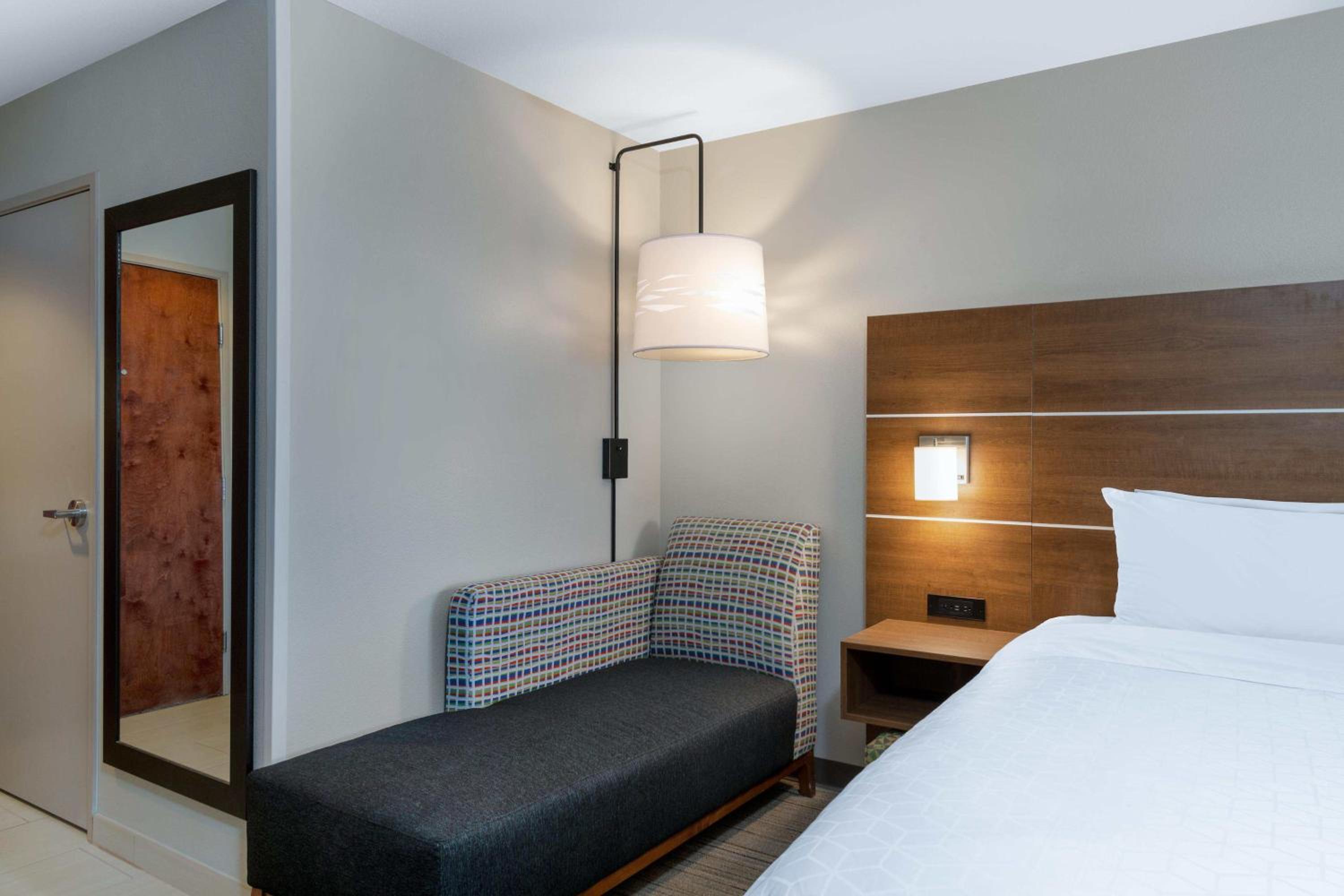 Standard Room - Photo 1