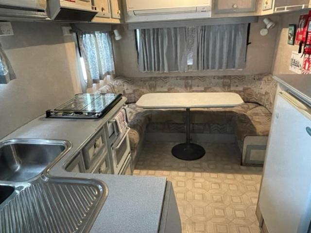Caravan - Photo 5