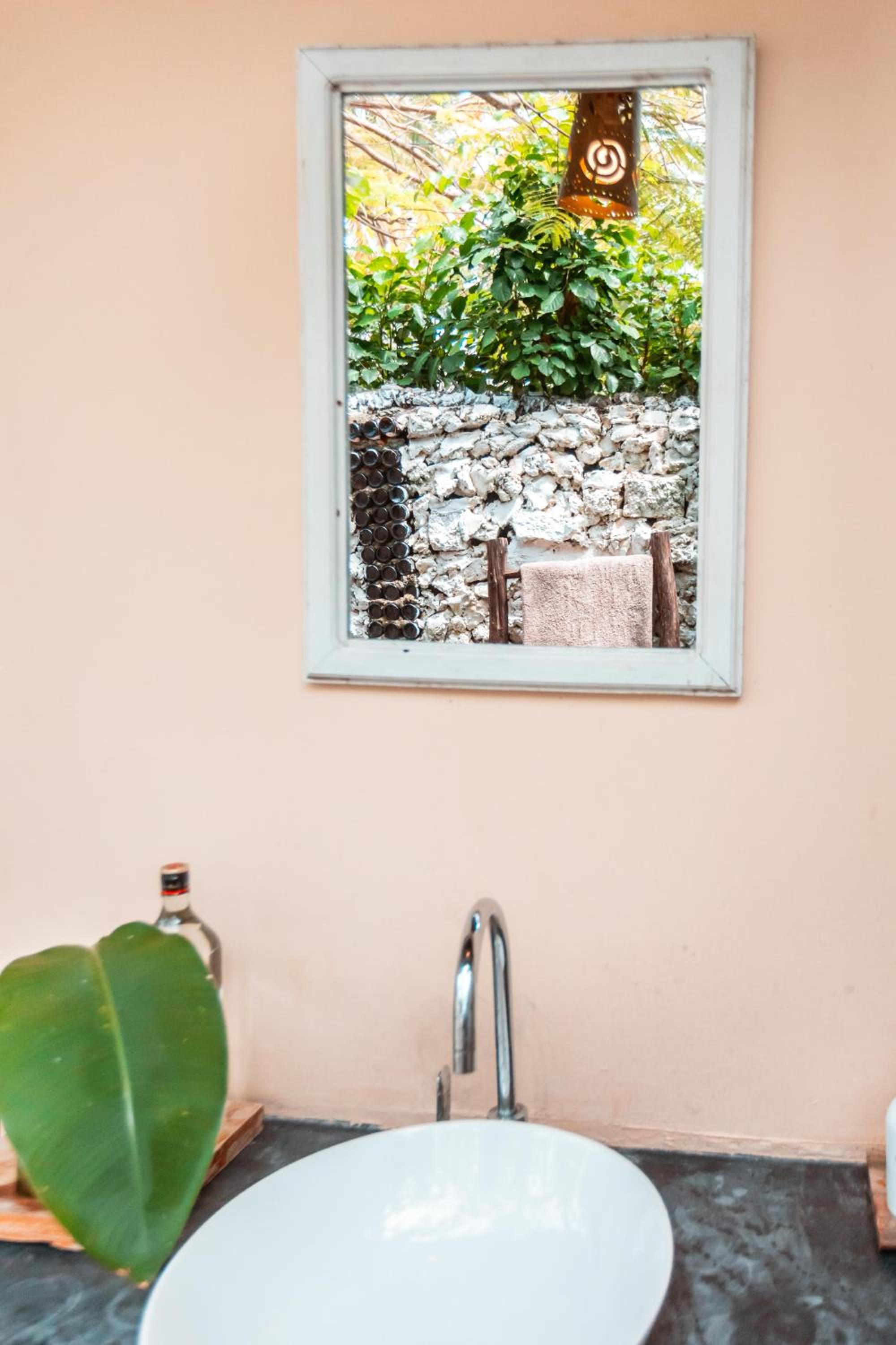 Bungalow with Garden View - Photo 34