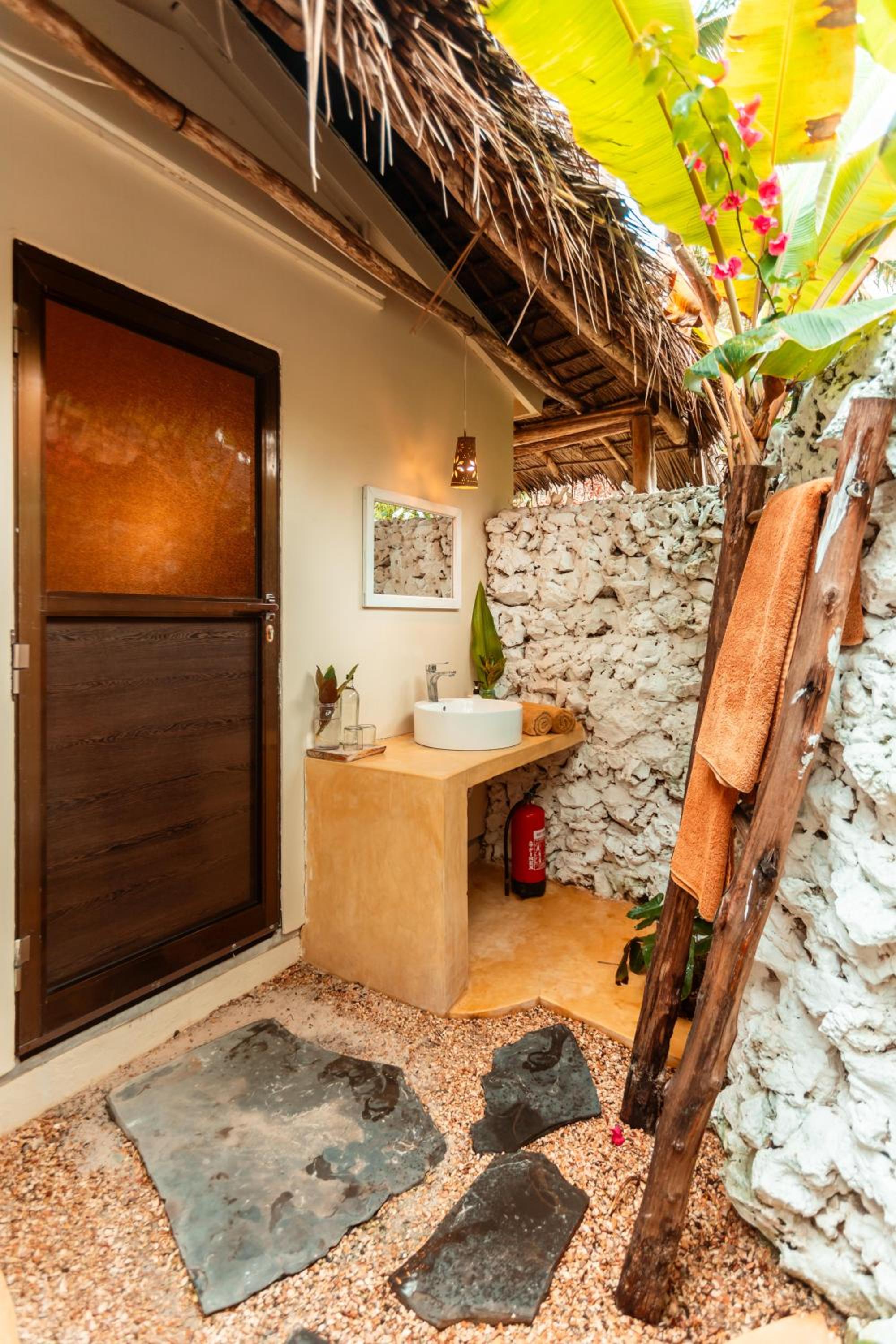 Bungalow with Ocean View - Photo 28