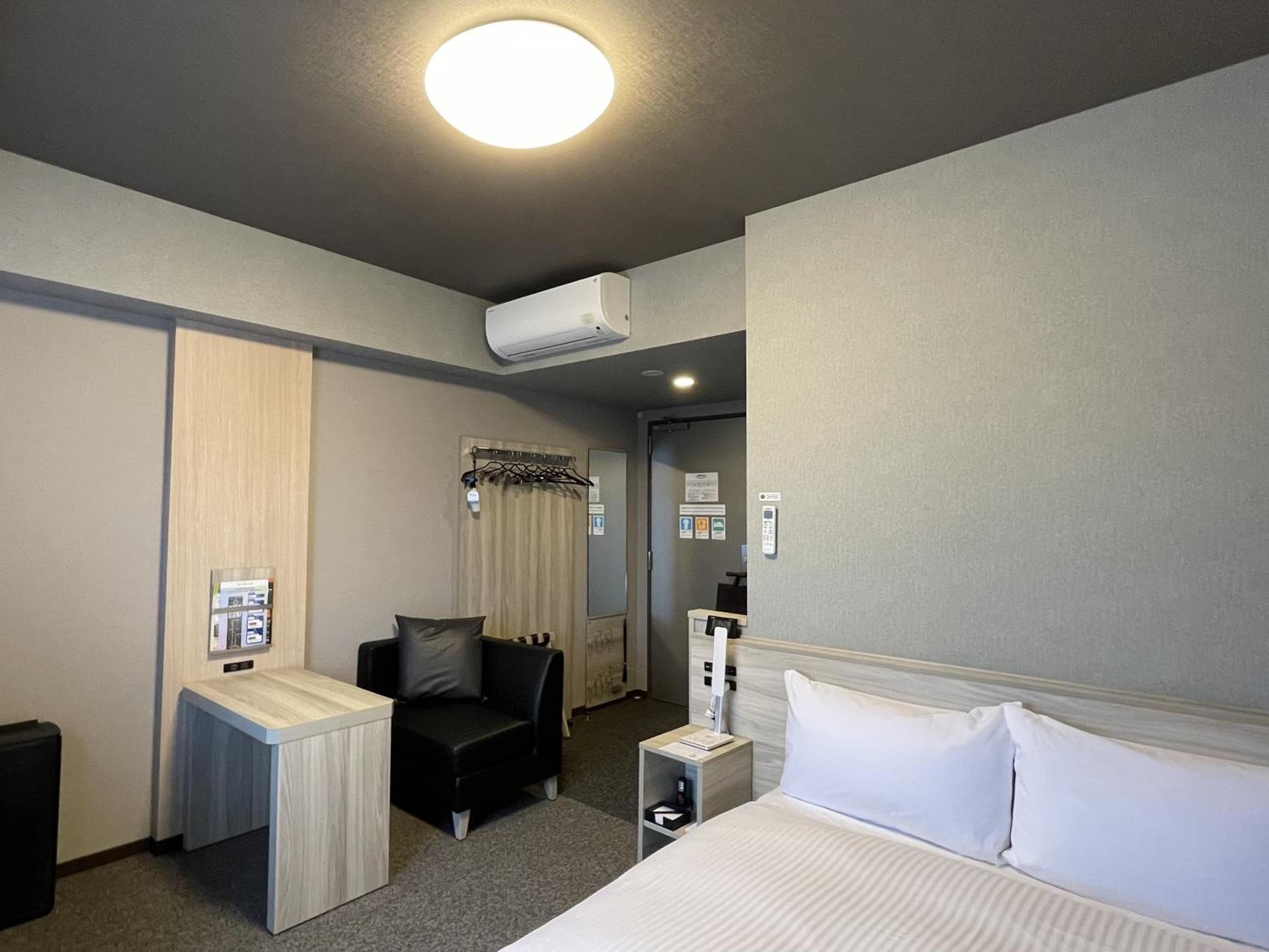 Double Room - Non-Smoking - Photo 1