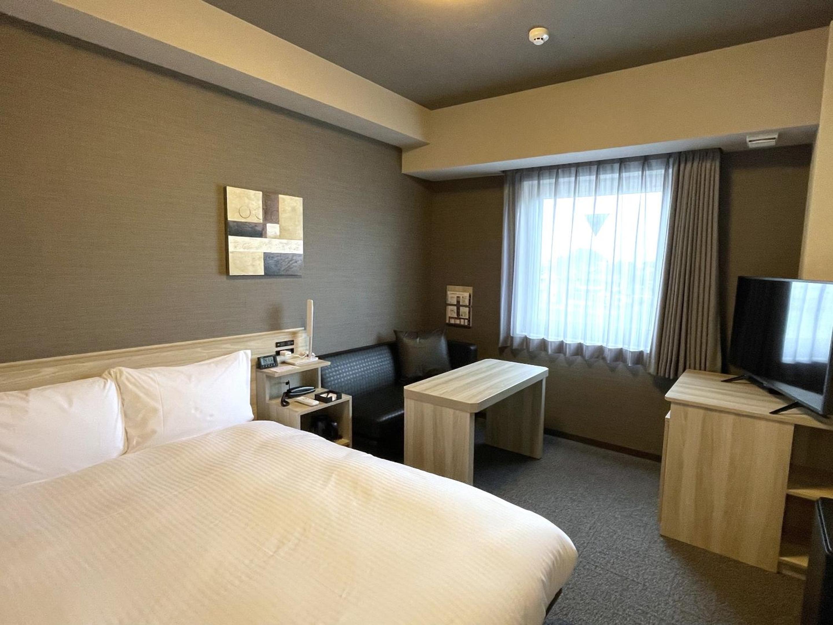 Double Room with Small Double Bed - Non-Smoking - Photo 1