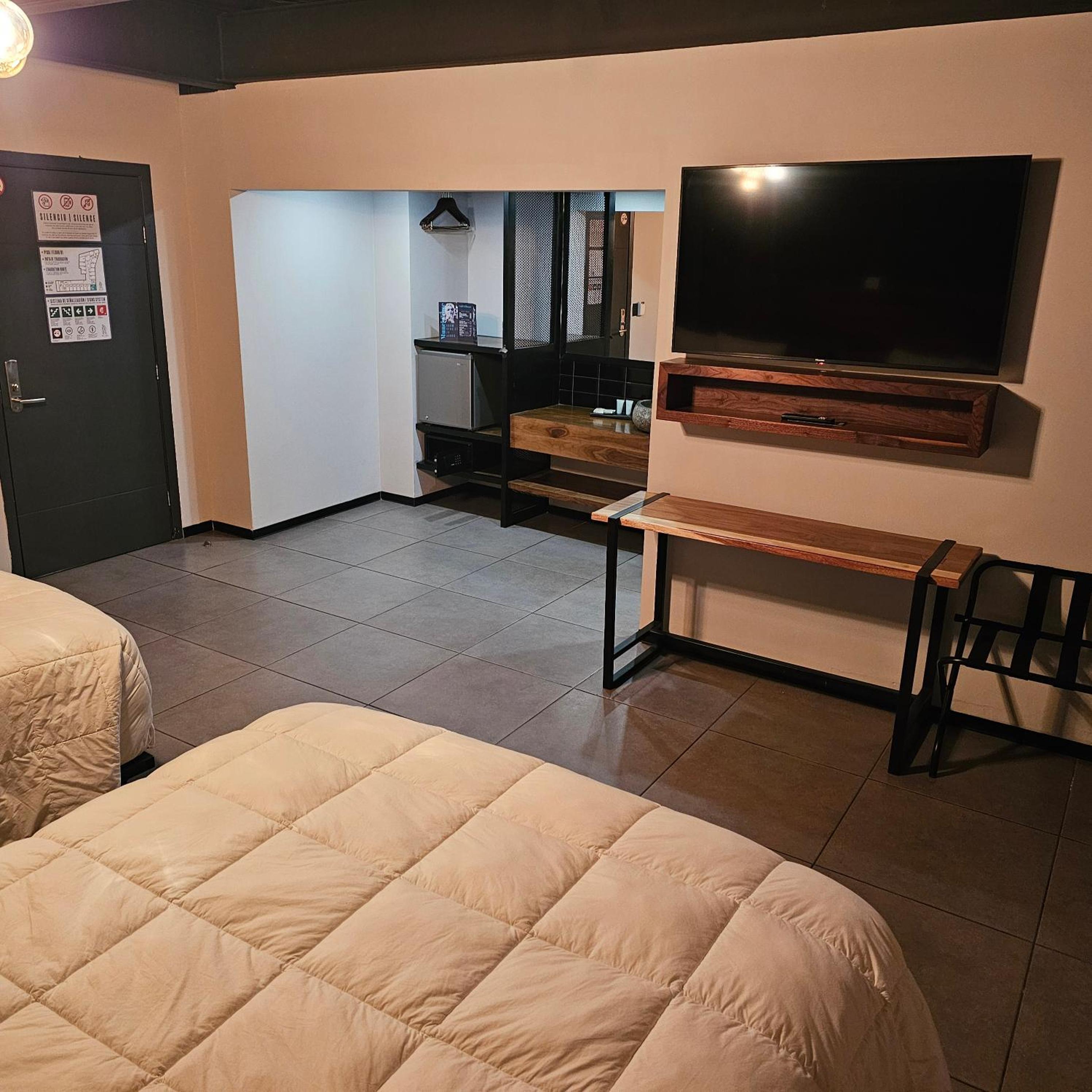 Deluxe Double Room - Photo 5