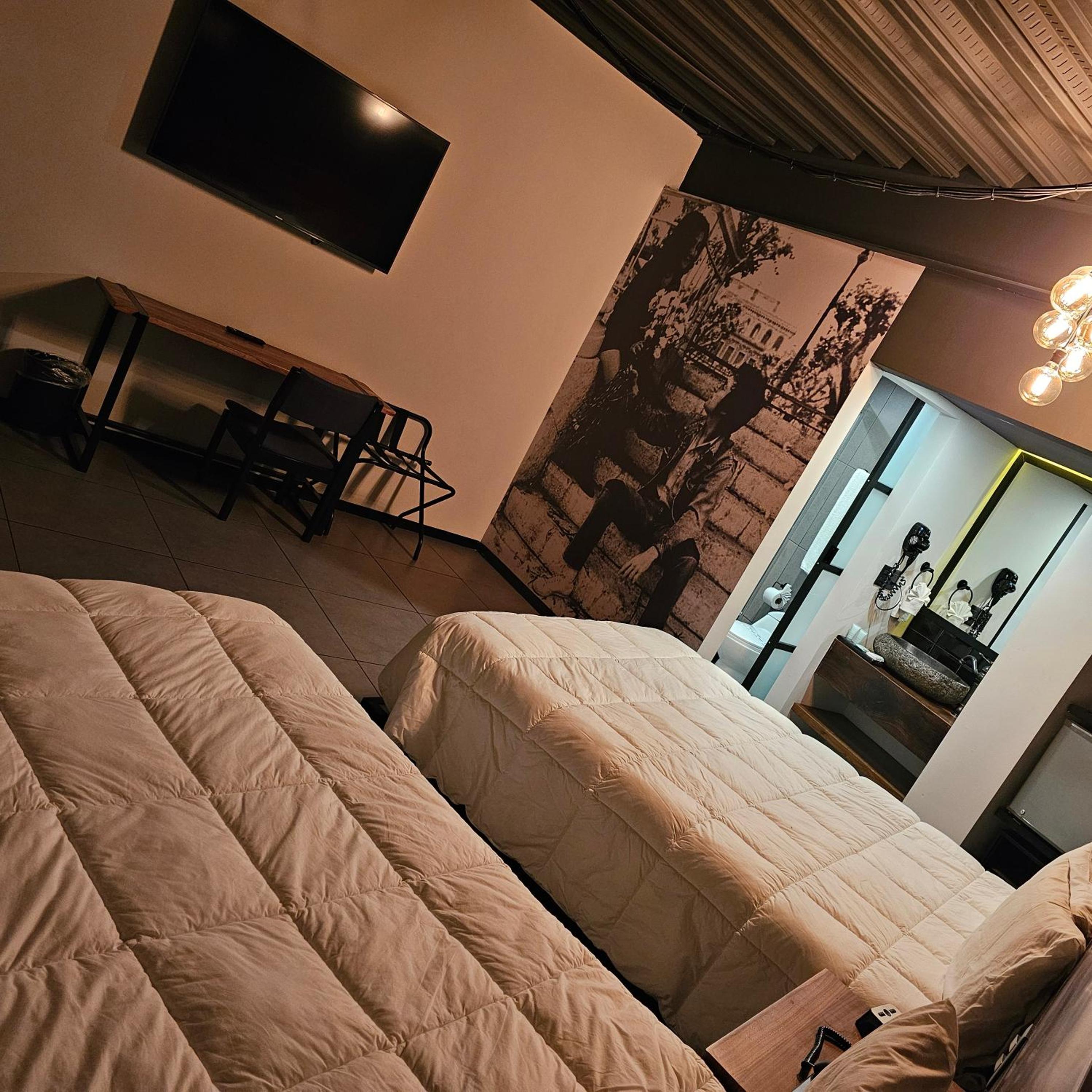 Deluxe Double Room - Photo 2