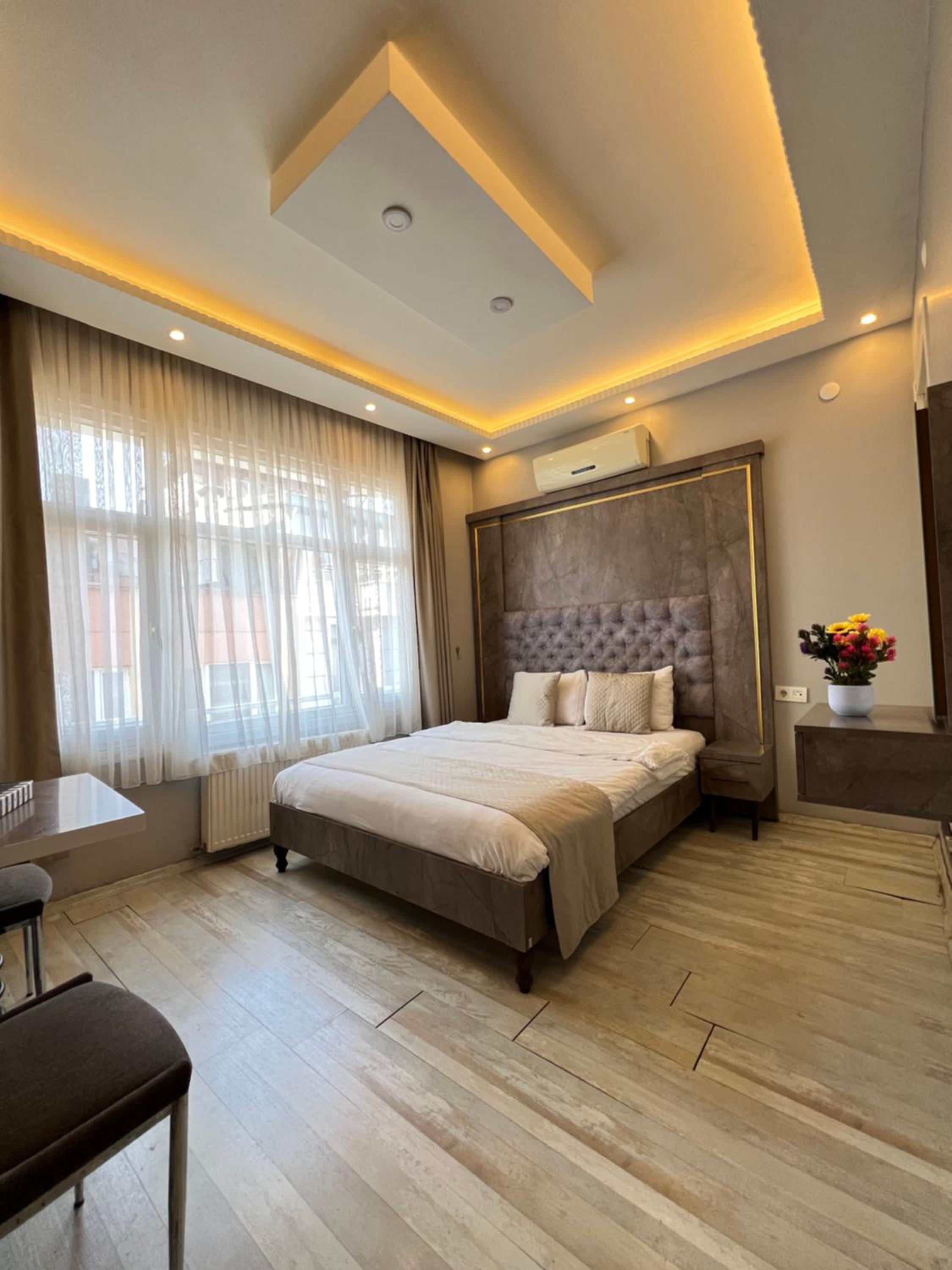 Large Double Room photo 1