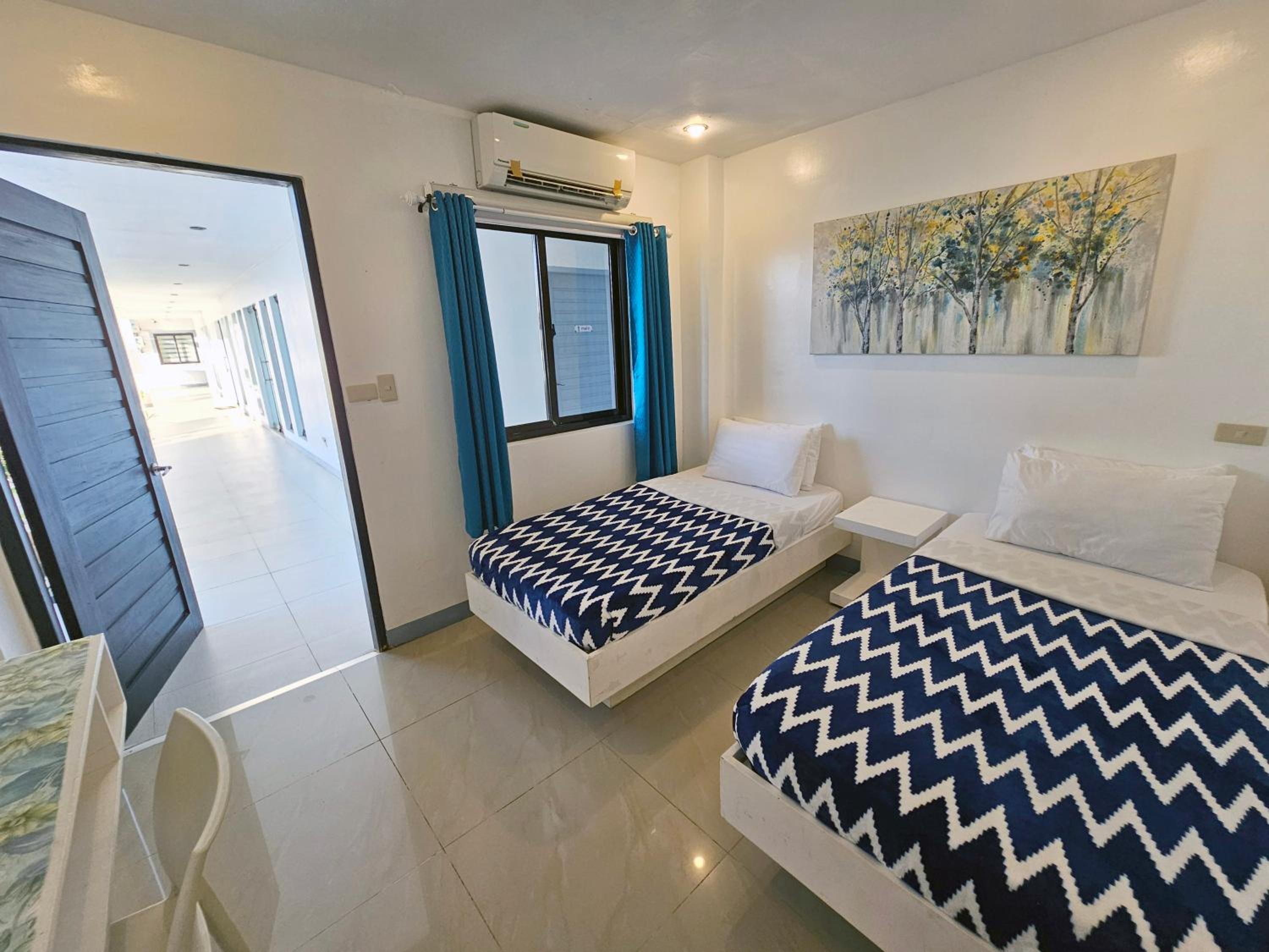 Standard Twin Room with Sea View