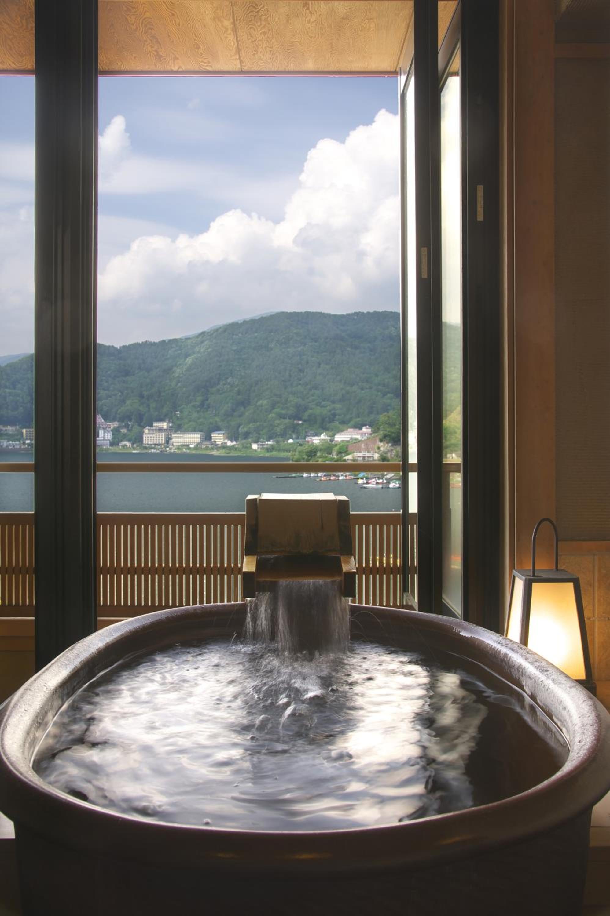 Japanese-Style Room with SHIGARAKI YAKI Open-Air Bath and Lake View - Photo 16