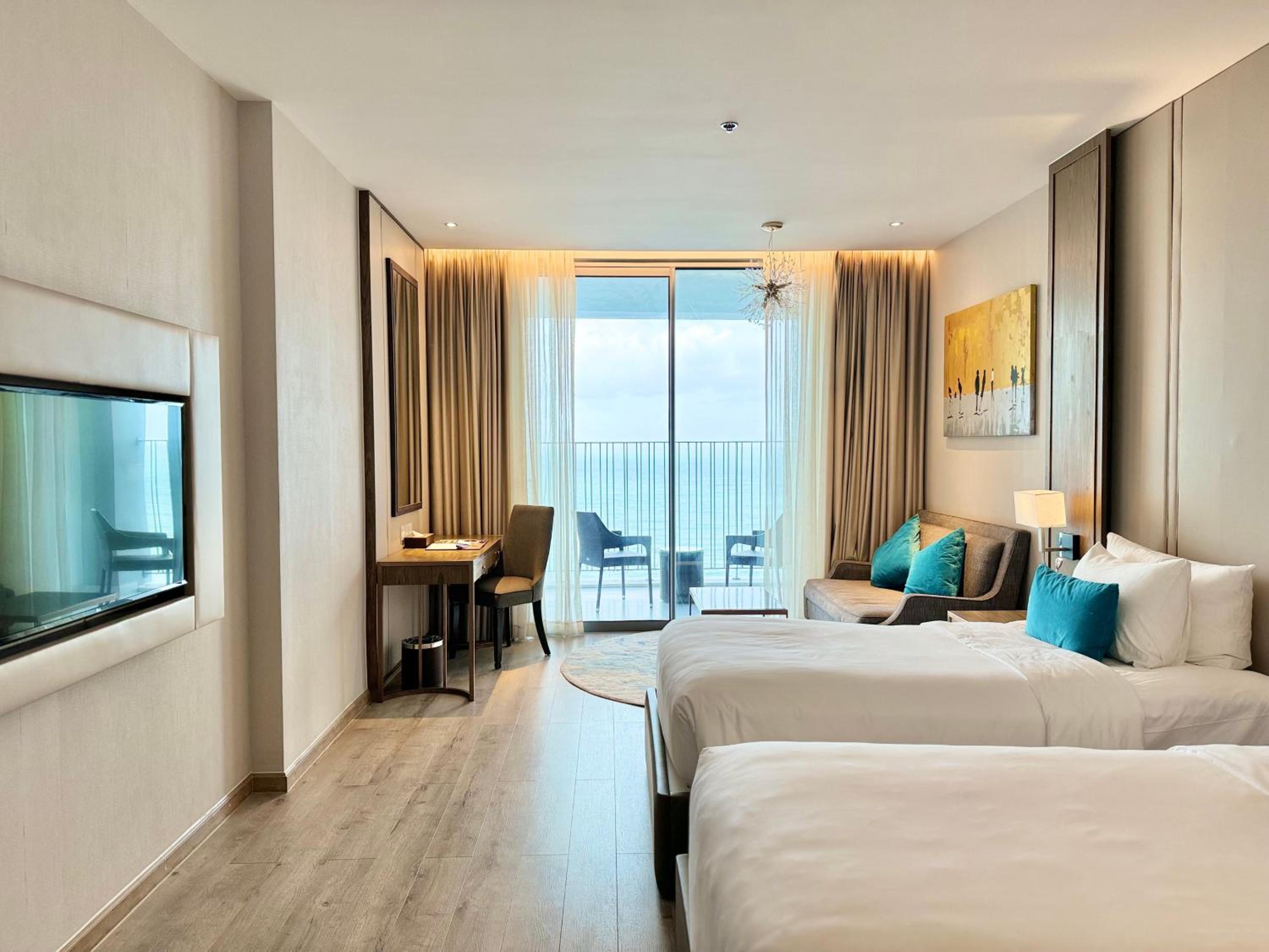 Deluxe Double Or Twin Room With Sea View - Photo 1
