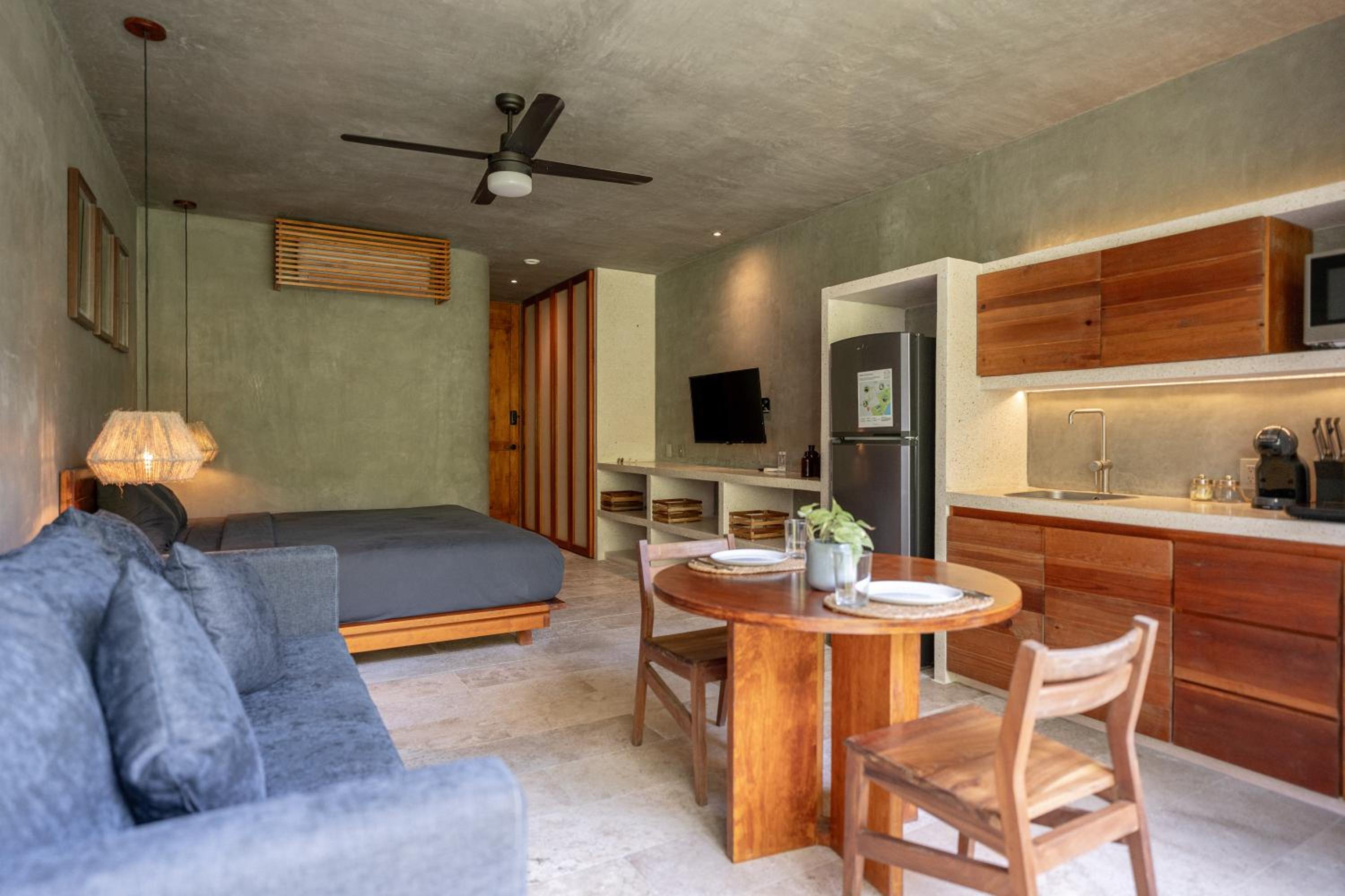 Apartment with Balcony - Photo 1
