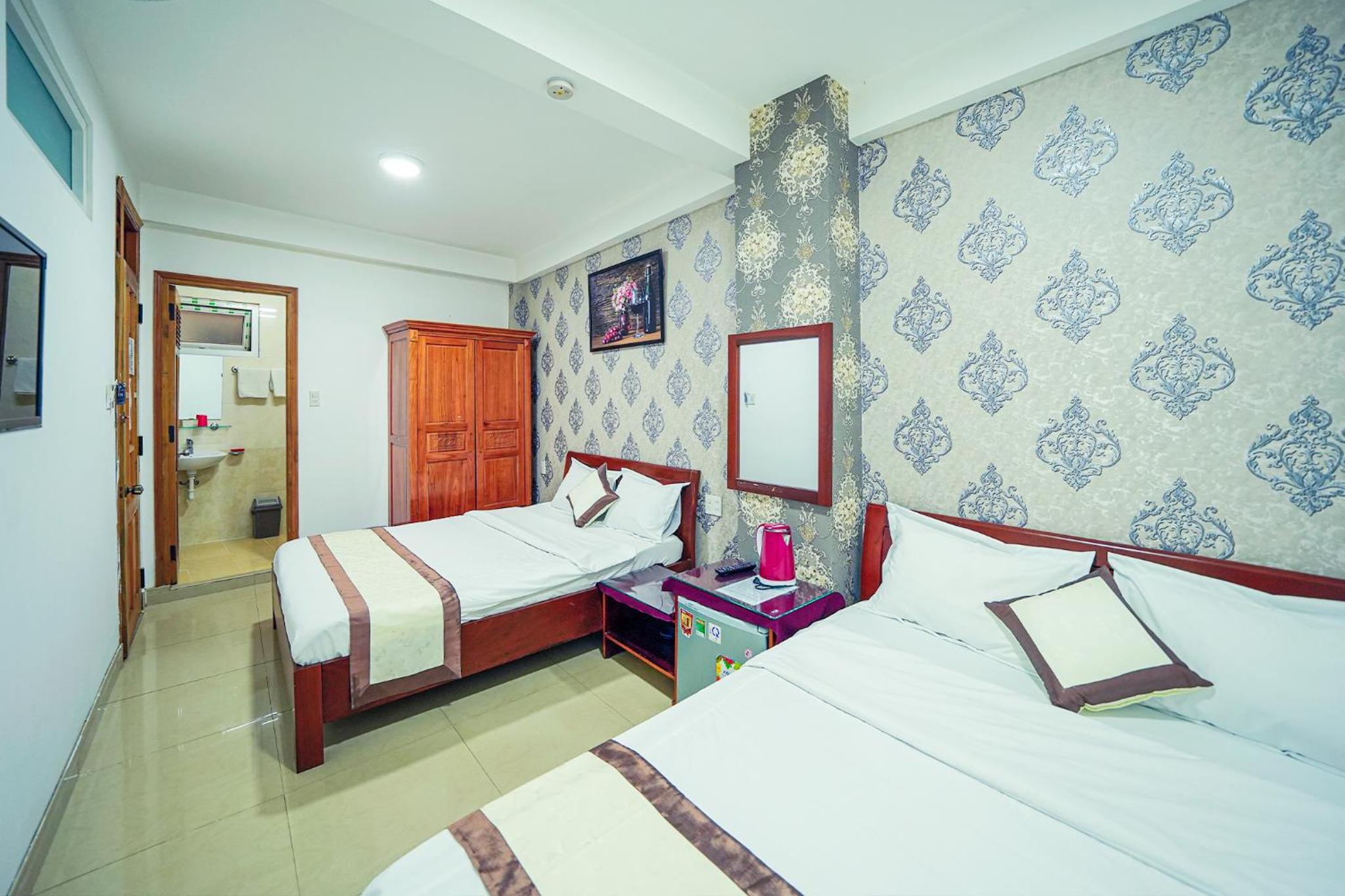 Superior Queen Room with Two Queen Beds
