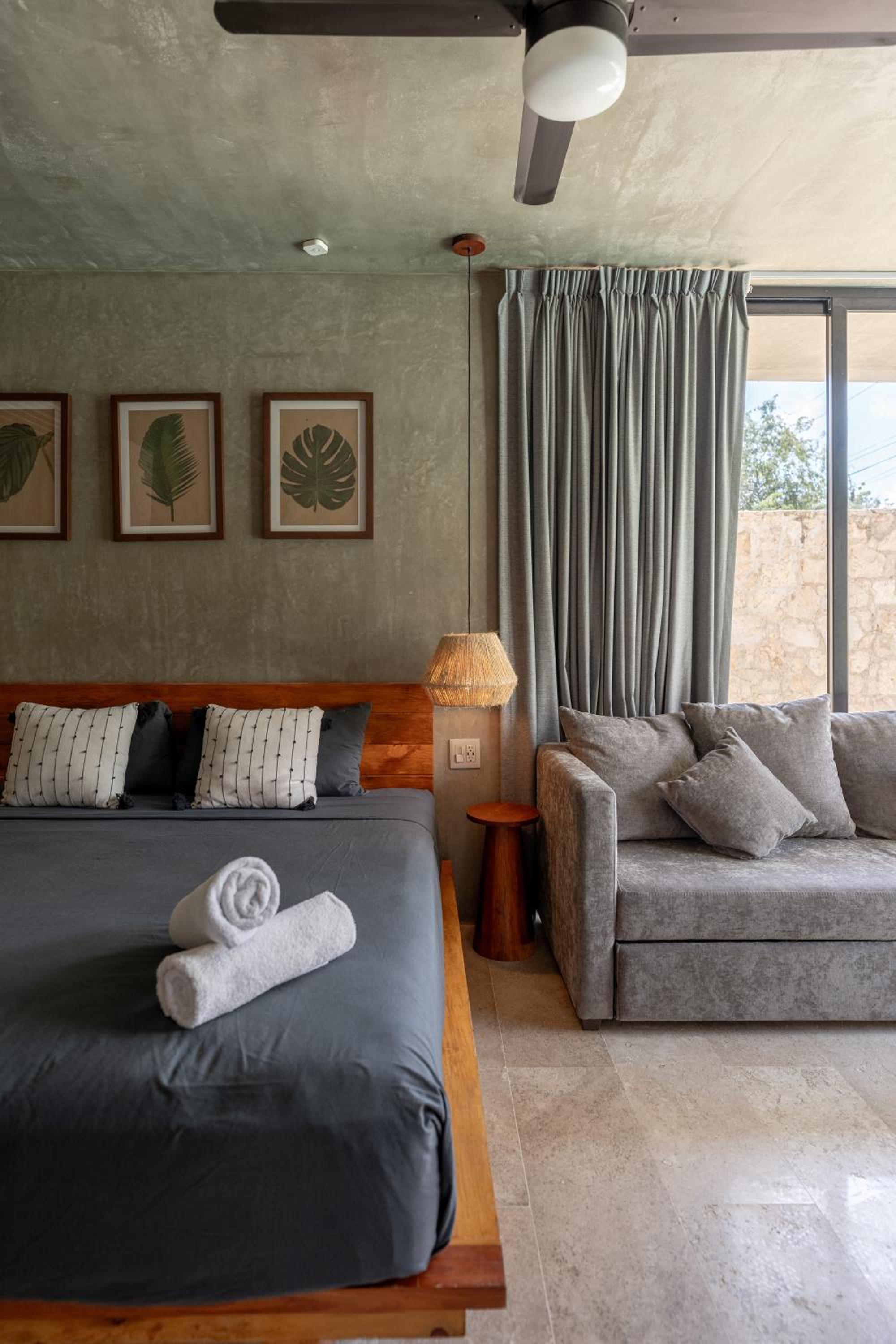 Suite with Private Pool - Photo 4