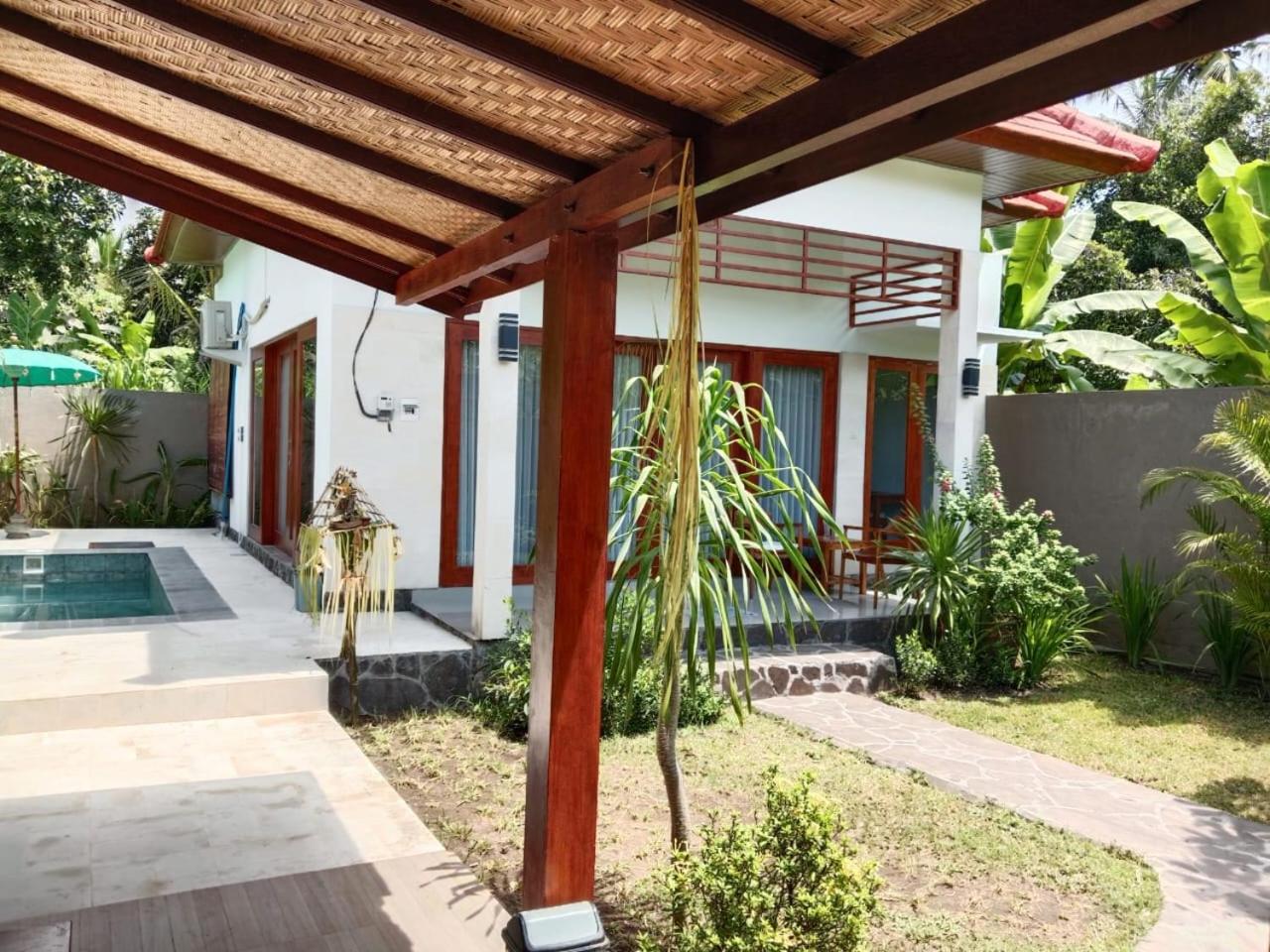 Villa with Private Pool - Photo 10
