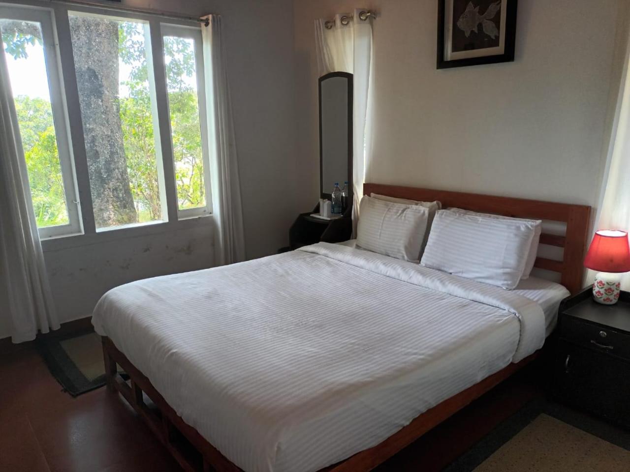 Four-Bedroom Villa - Photo 1