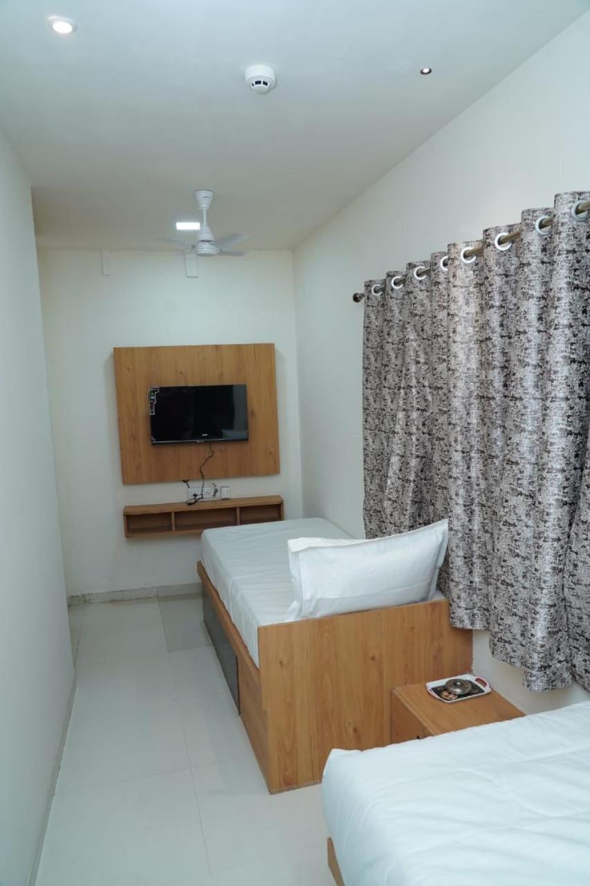 Deluxe Double Or Twin Room photo 1