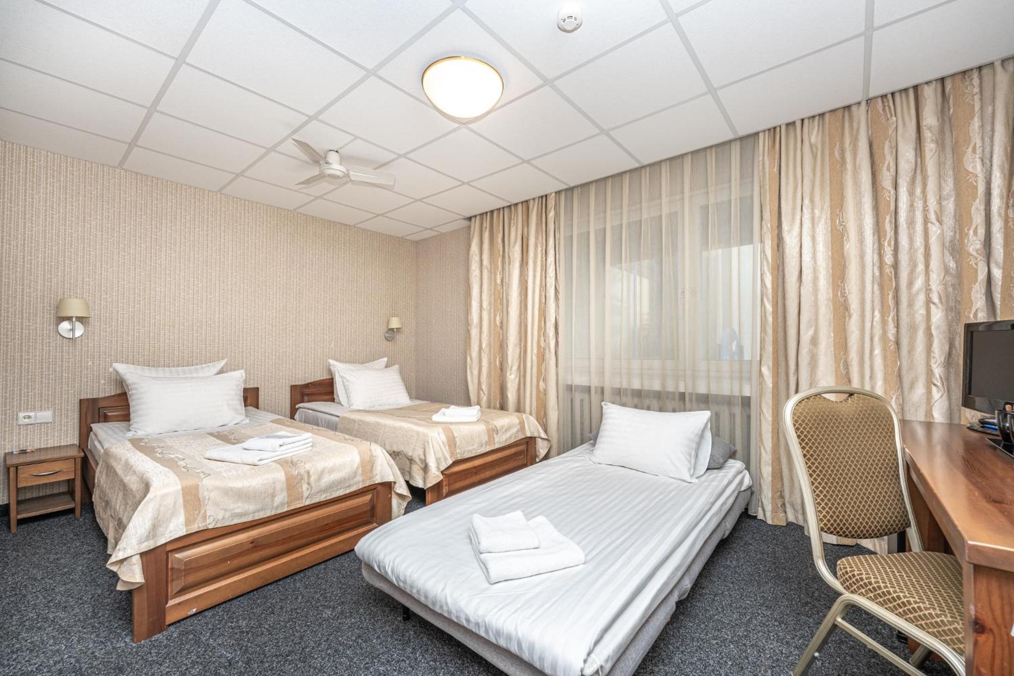 Twin Room With Extra Bed