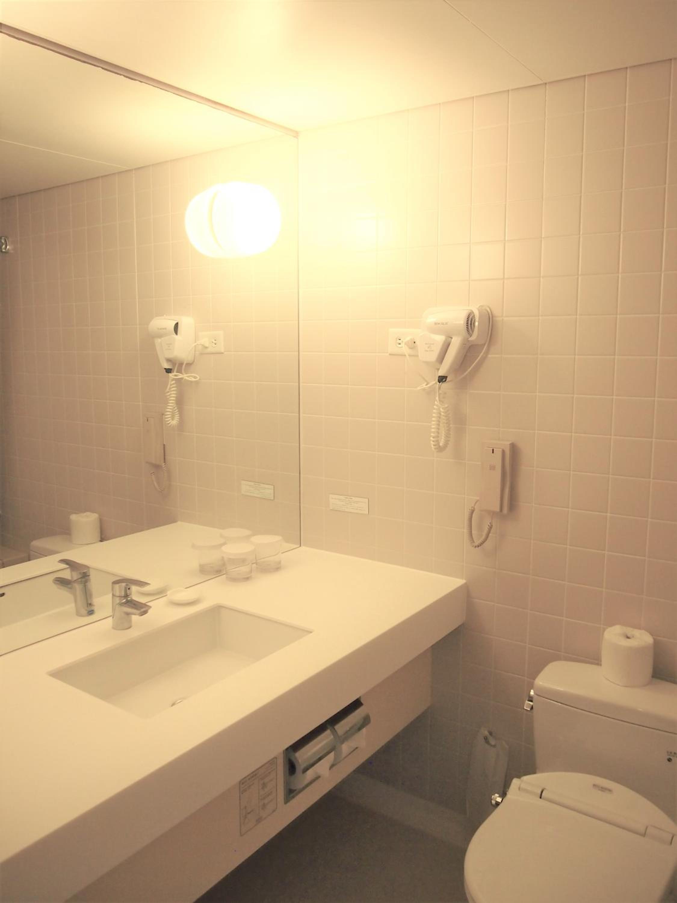 Wing Ocean Front – Short Stay (2 Adults) photo 3