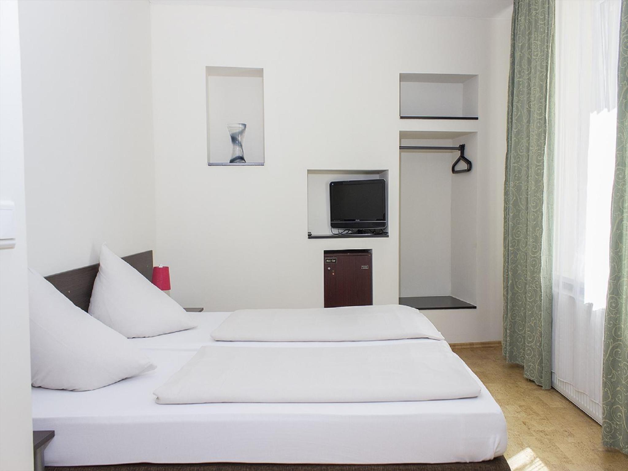 Comfort Double Or Twin Room photo 3