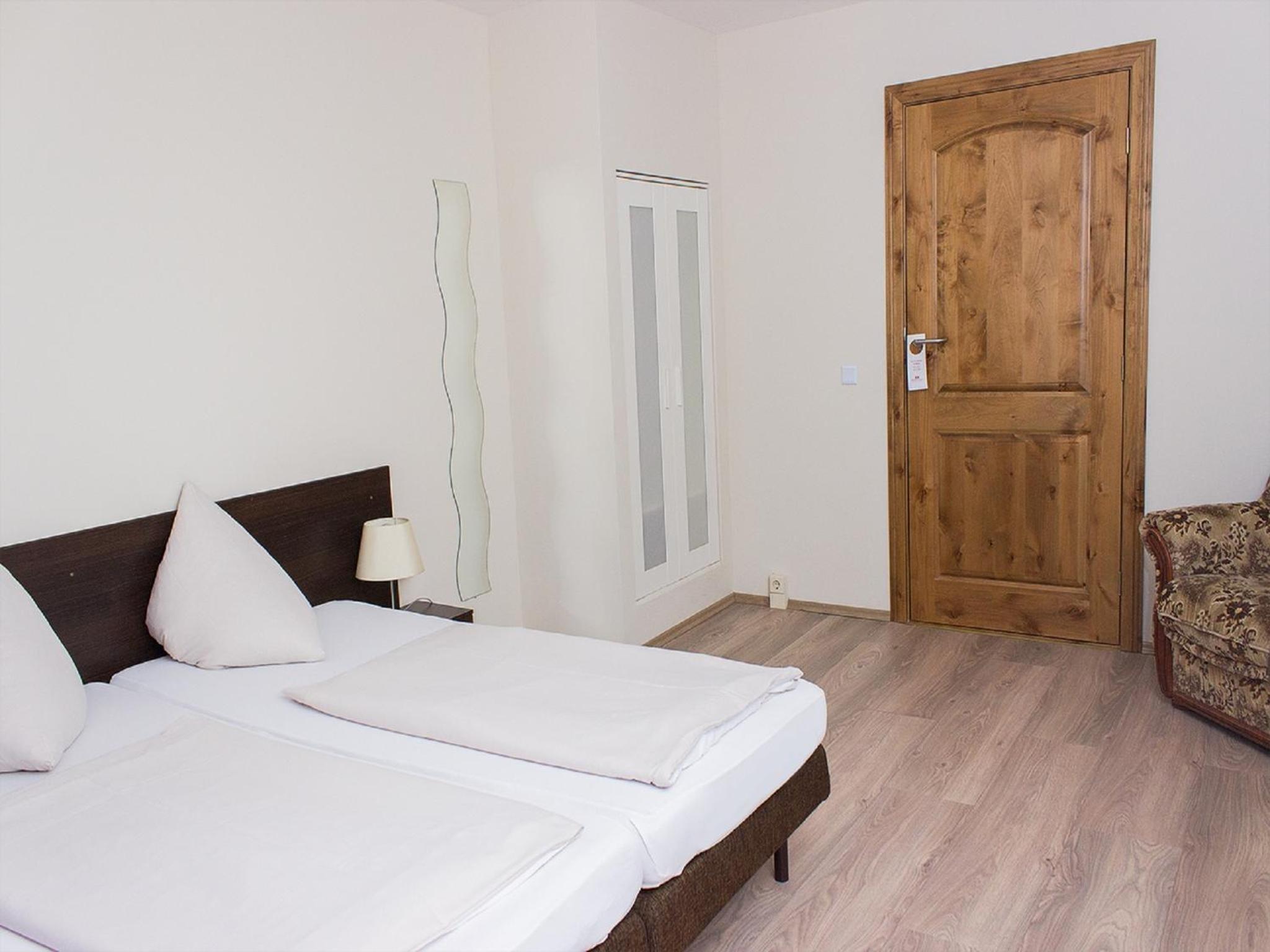 Economy Double Room With Private External Bathroom photo 1