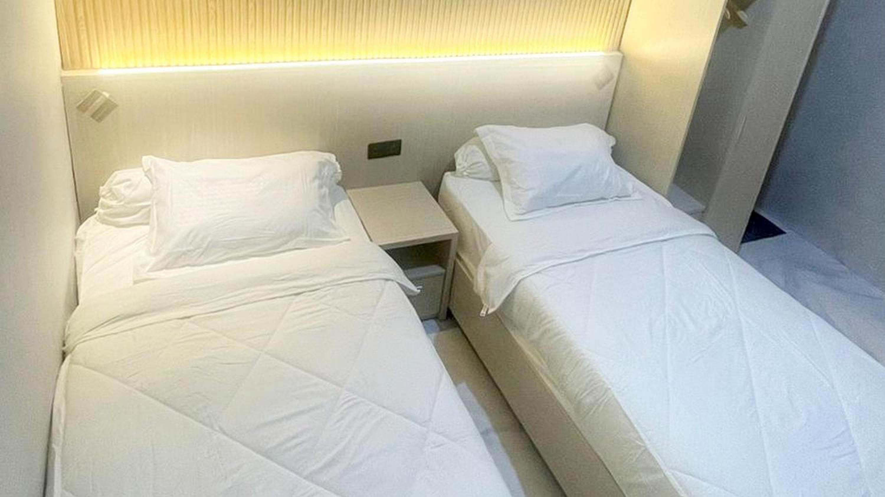 Deluxe Twin Room - Photo 12