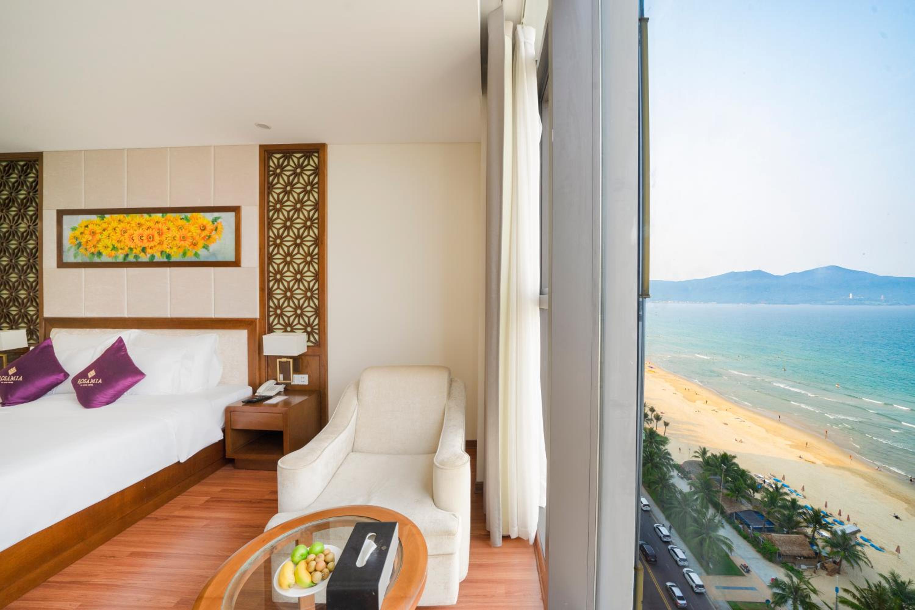 Premier King Room Ocean Front with Afternoon Tea Per Stay photo 2