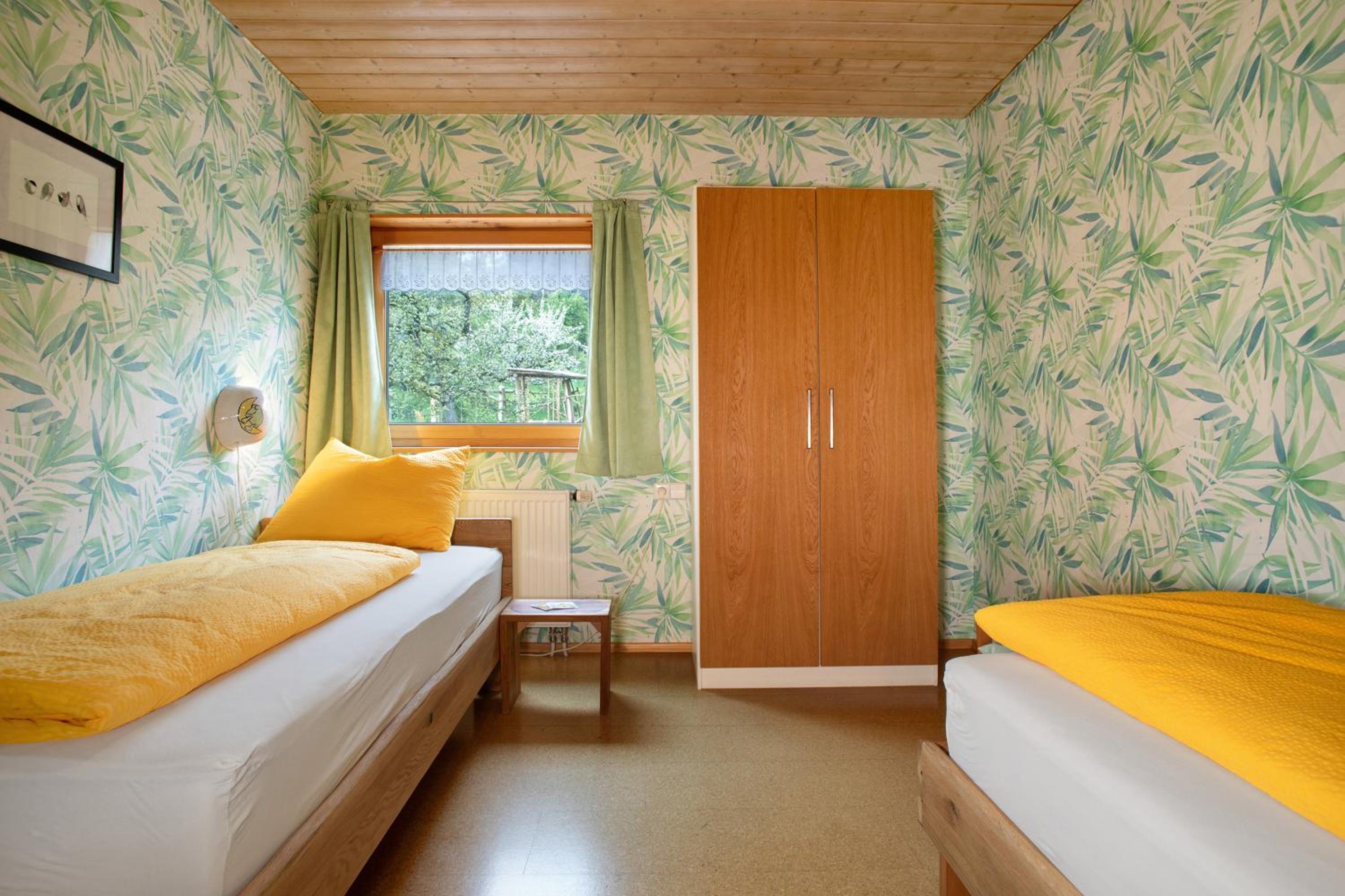 Three-Bedroom Premium Apartment with Balcony photo 3
