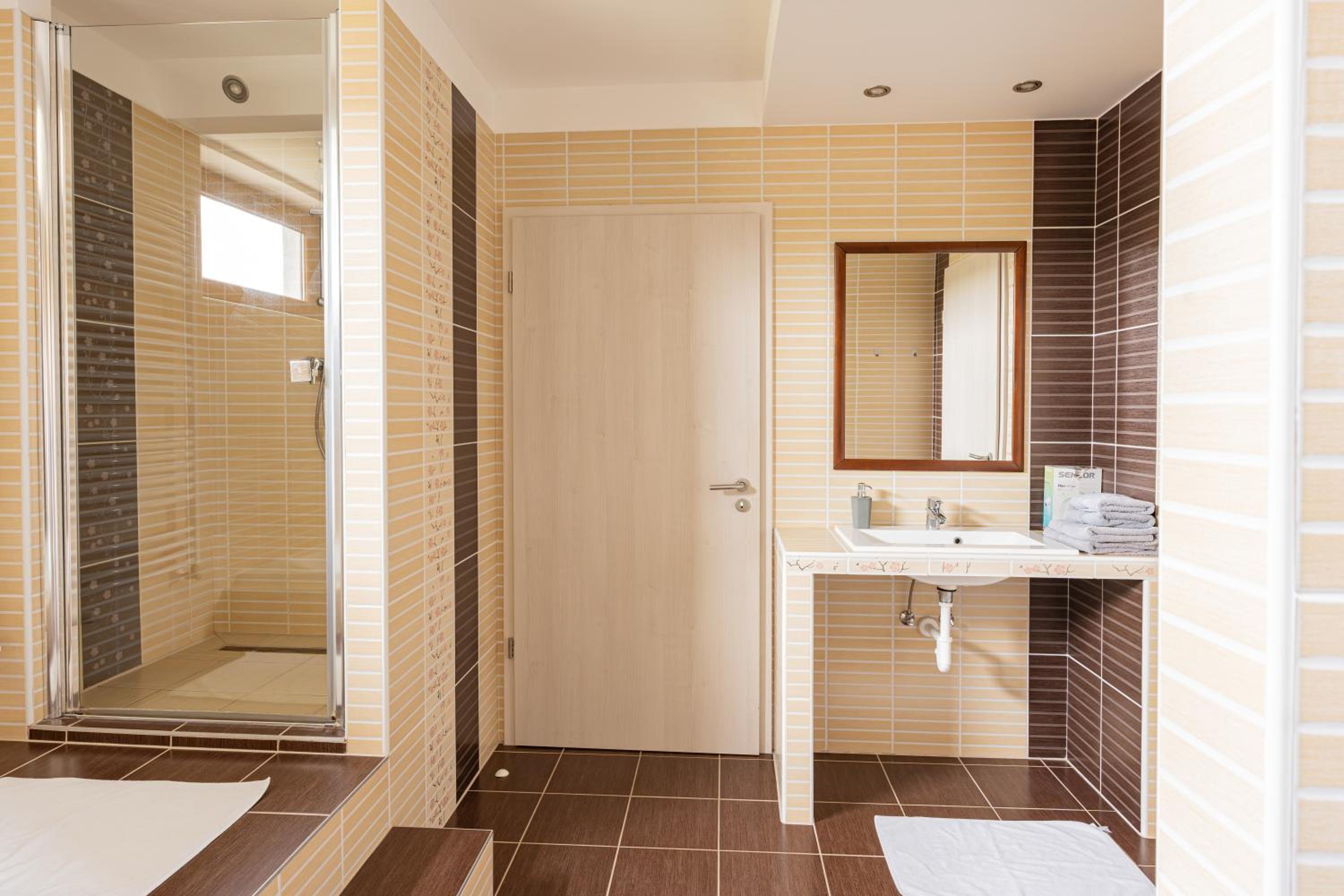 Quadruple Room photo 2