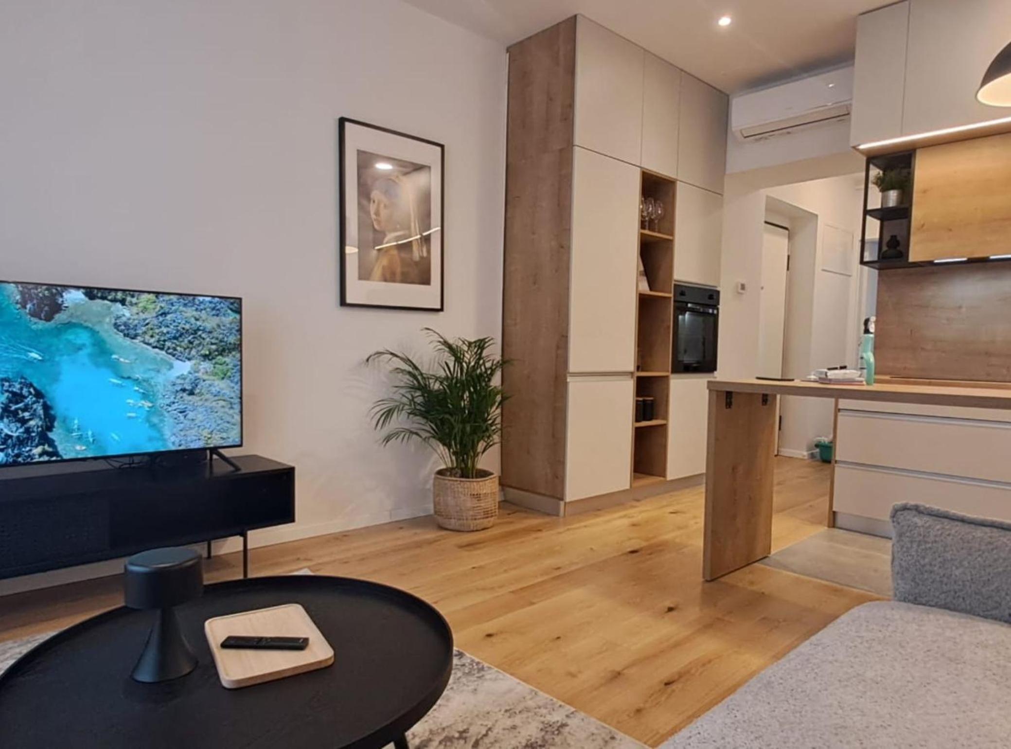 One Bedroom Apartment