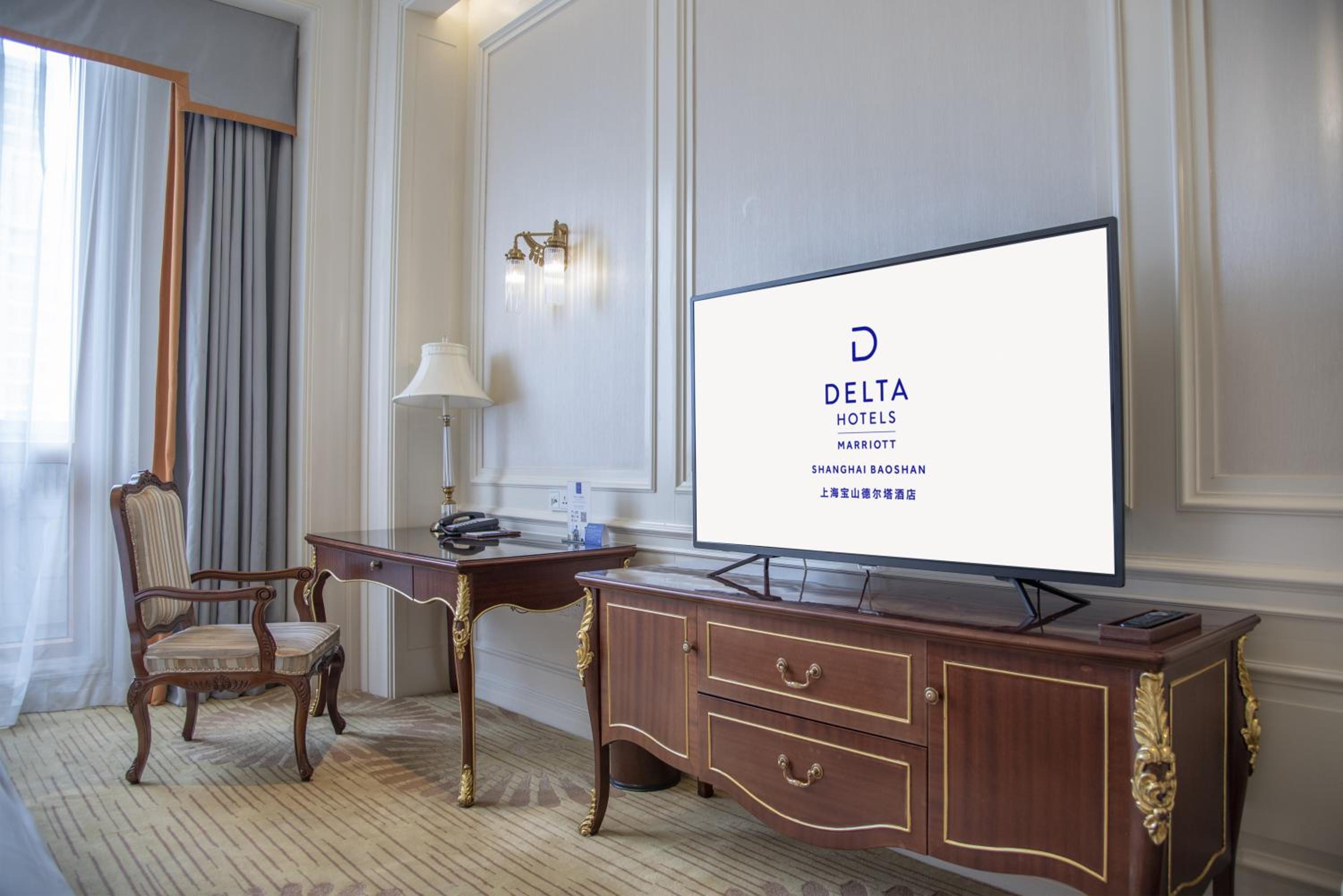 Premier King Room
