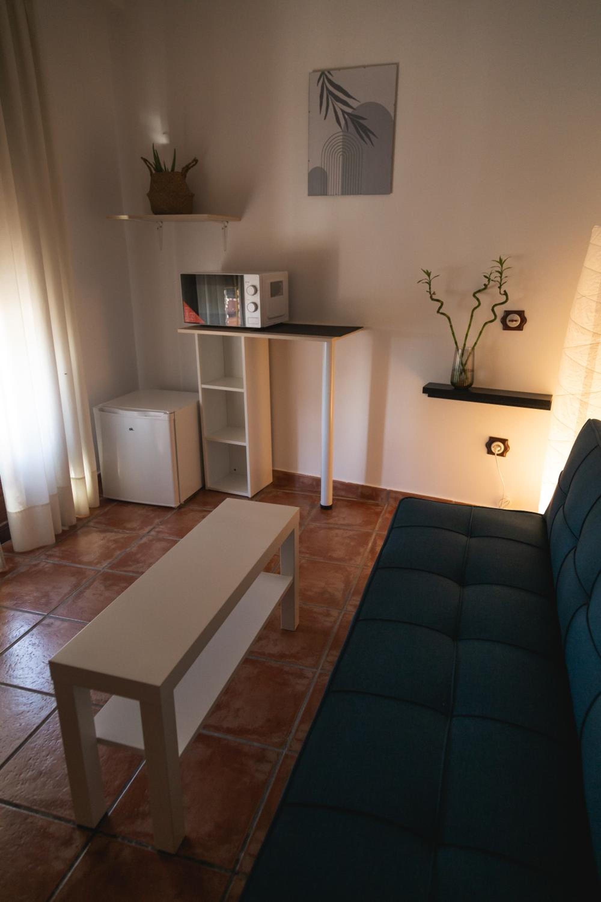 Double or Twin Room with Private Bathroom photo 3