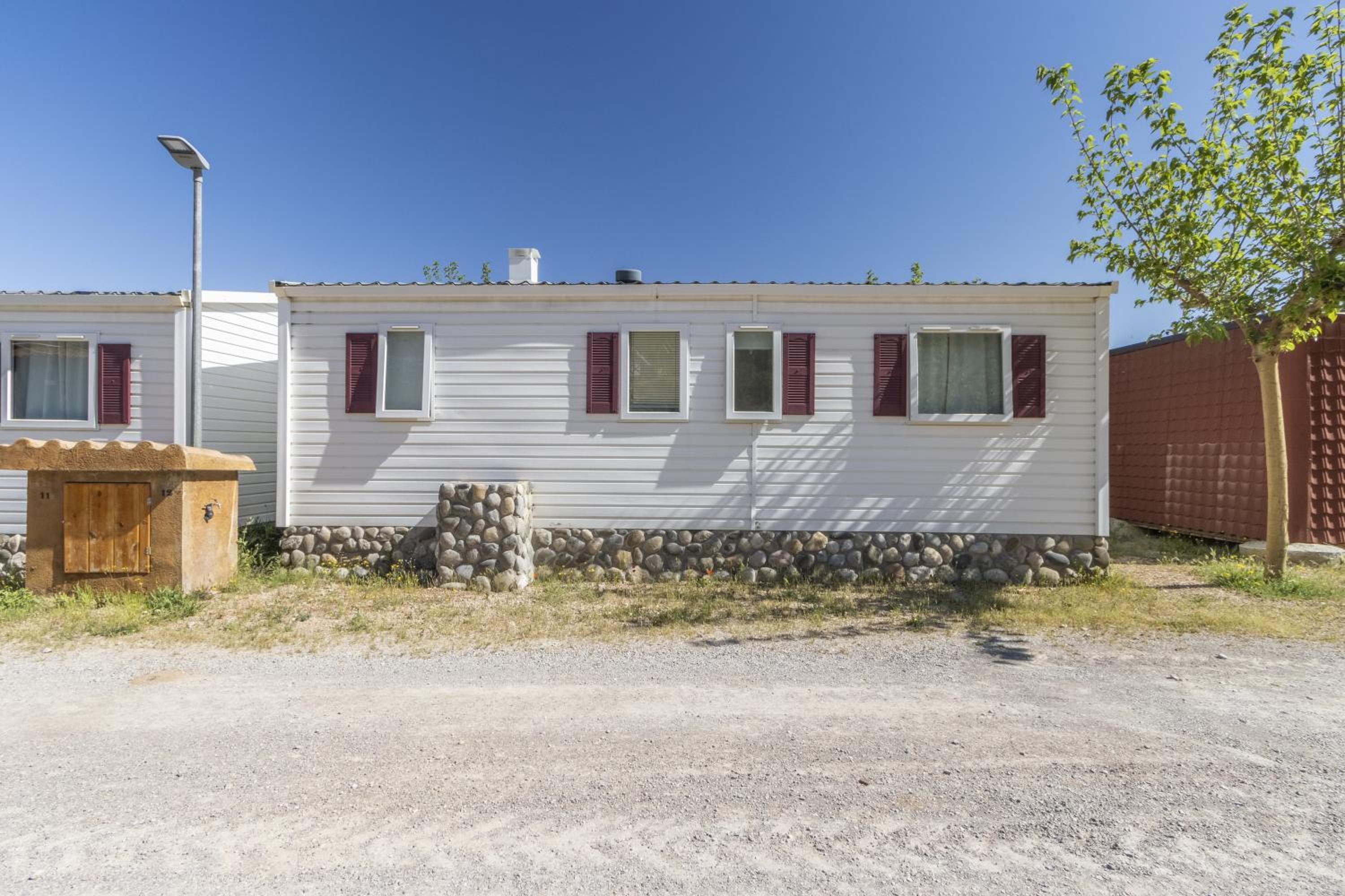 Mobile Home photo 2