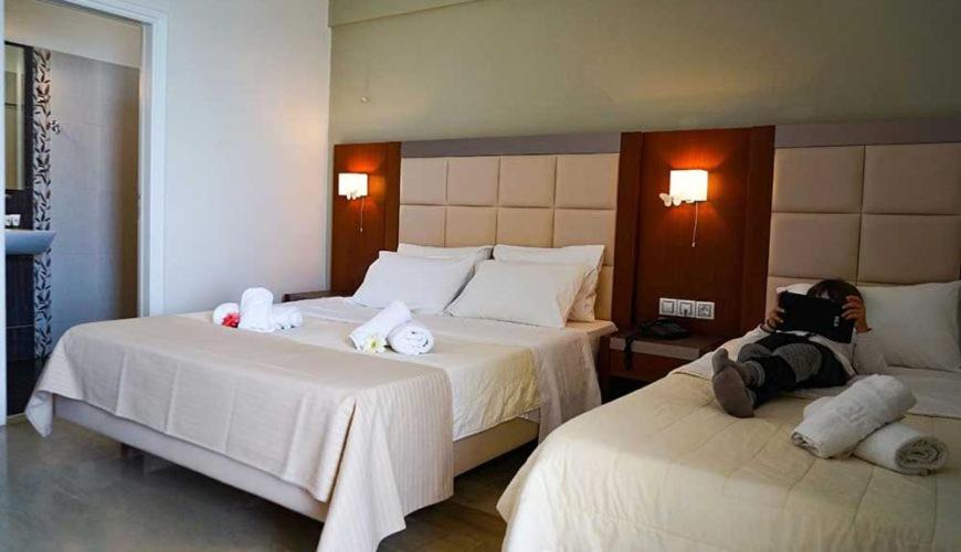Superior Triple Room photo 3