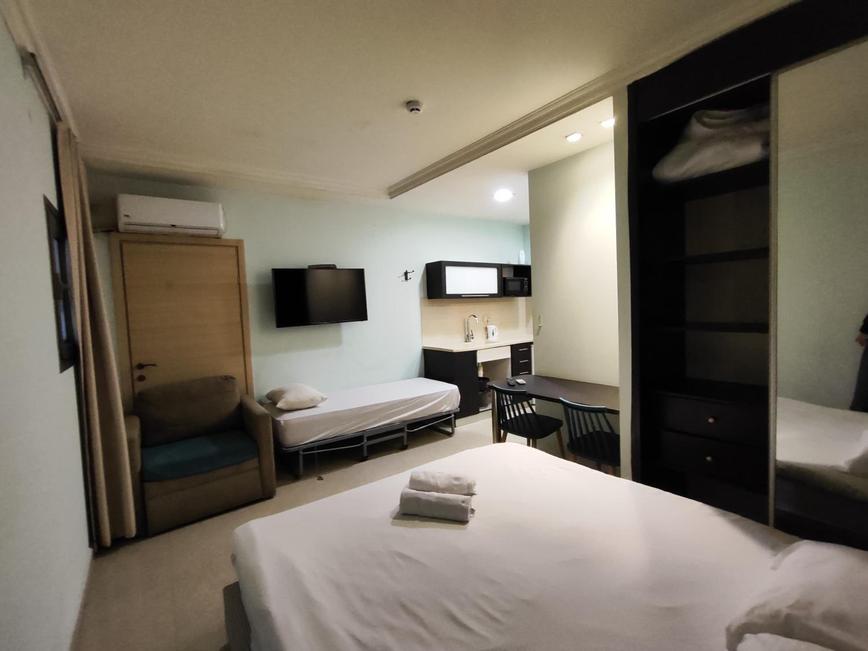 Classic Triple Room - Photo 6