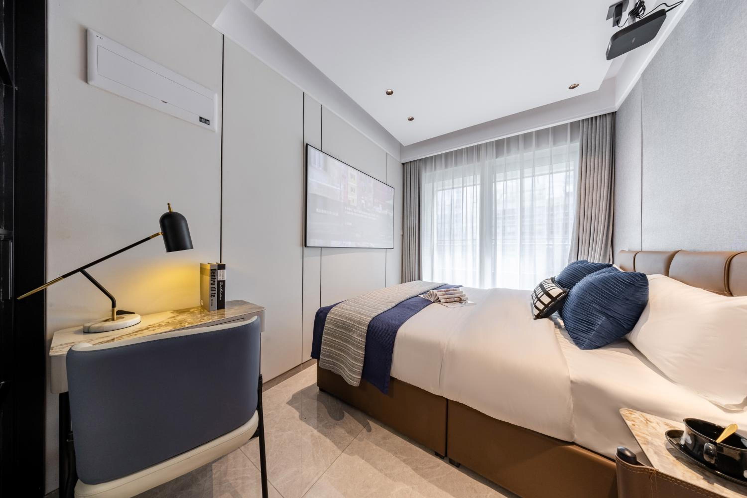 Superior Queen Room