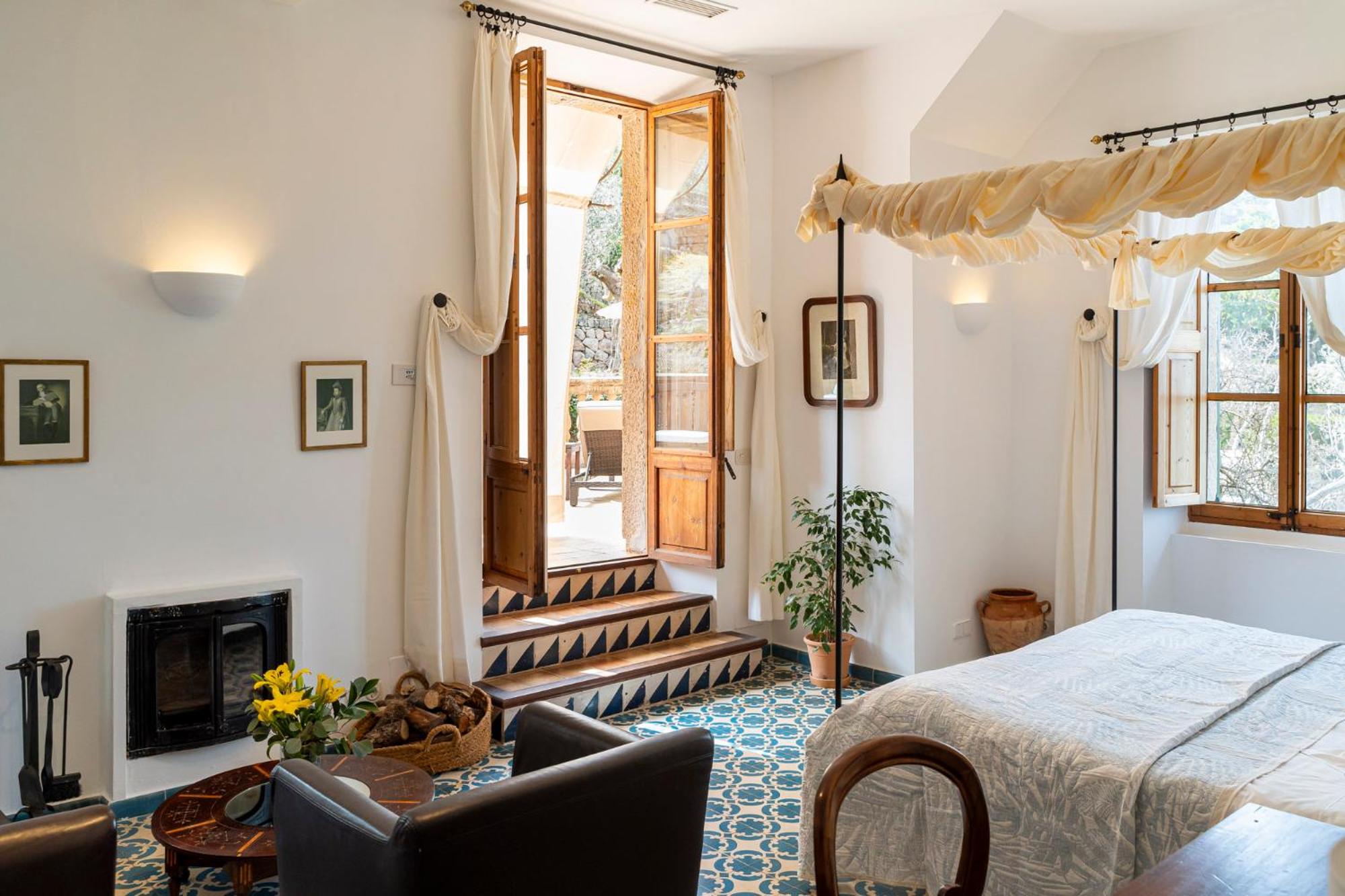 Deluxe Double Room with Terrace photo 3