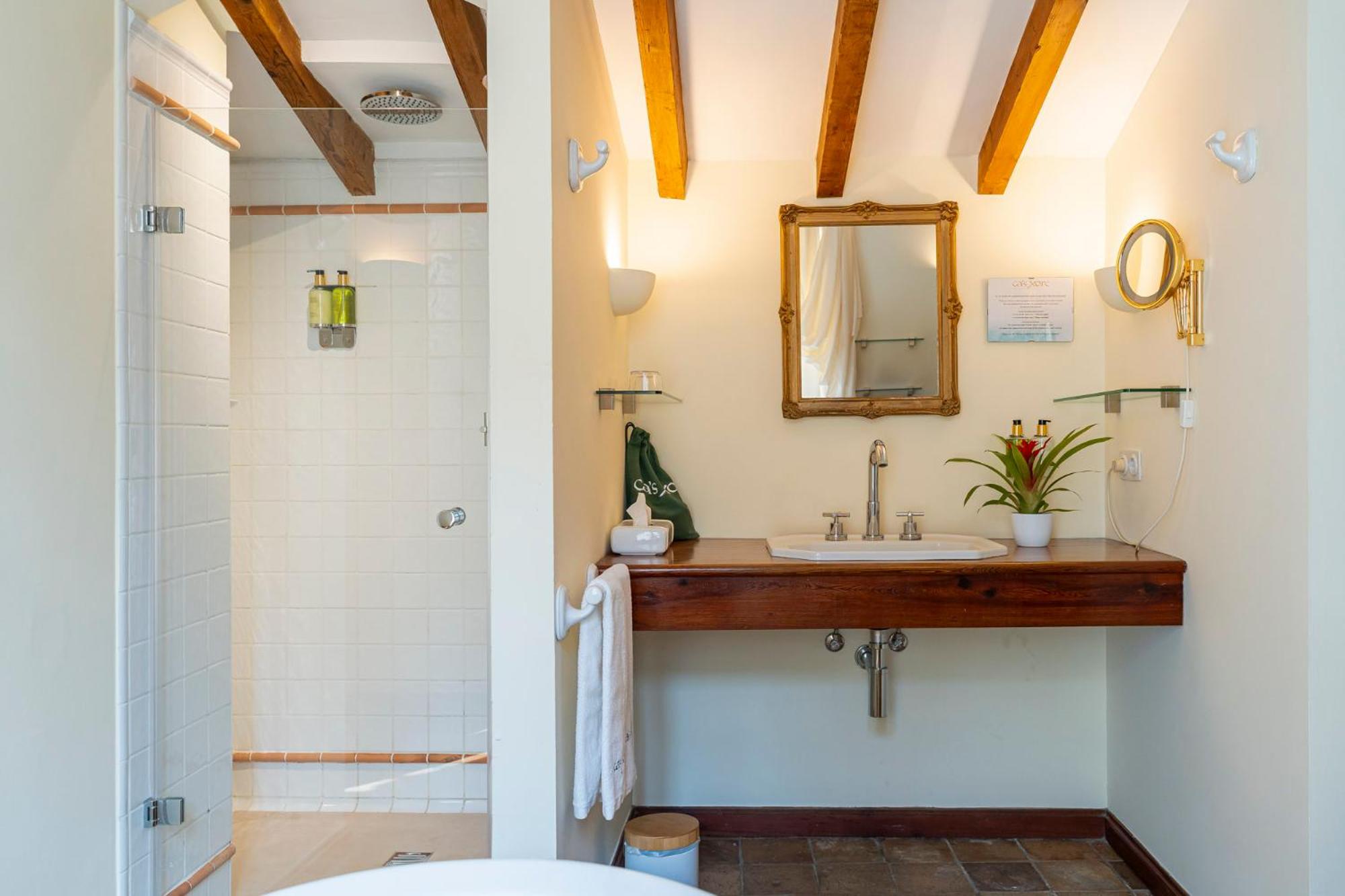 Deluxe Double Room with Terrace photo 2